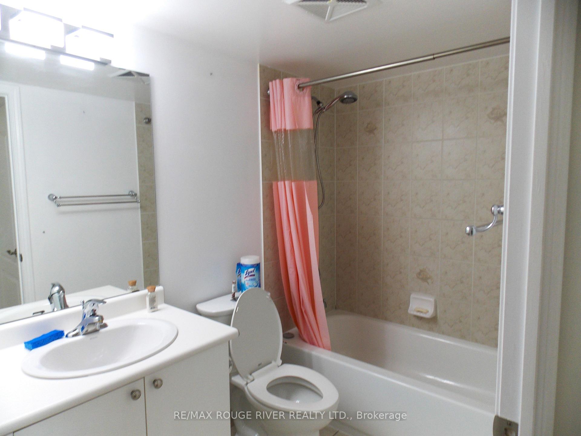 Photo 7 of Unit 726, 3650 Kingston Road, Scarborough, Scarborough Village — HOMEH
