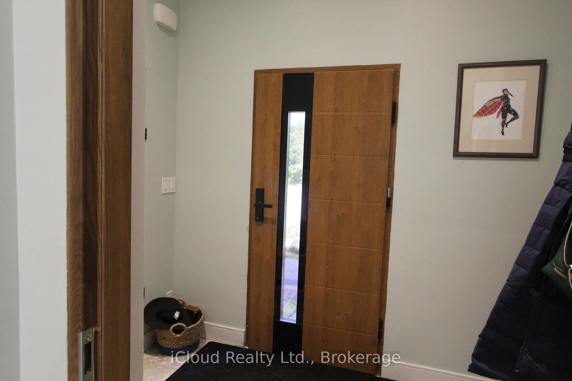 Photo 5 of 2216 Champlain Road, Tiny, Rural Tiny — HOMEH