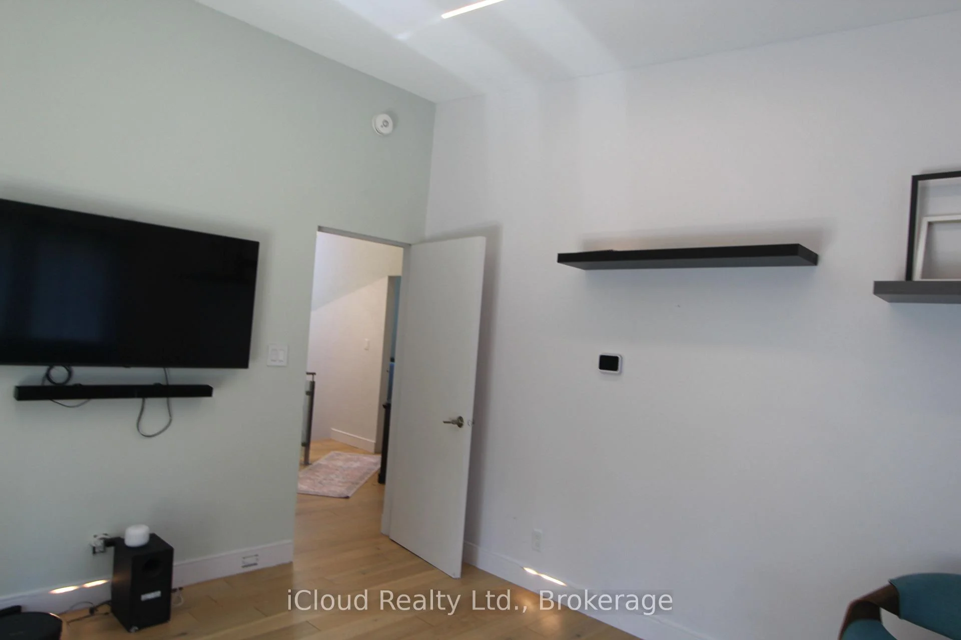 Photo 37 of 2216 Champlain Road, Tiny, Rural Tiny — HOMEH