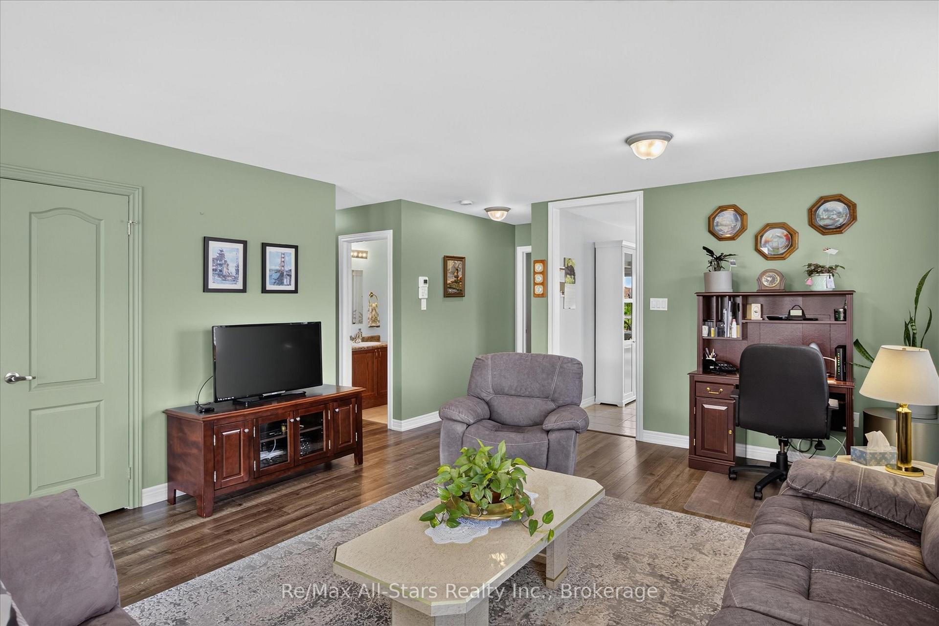Photo 8 of 29 Gunsolus Road, Kawartha Lakes, Lindsay — HOMEH