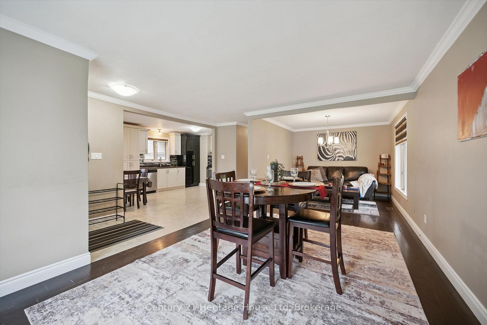 Photo 11 of 146 Cornell Avenue, Kitchener, Rockway — HOMEH