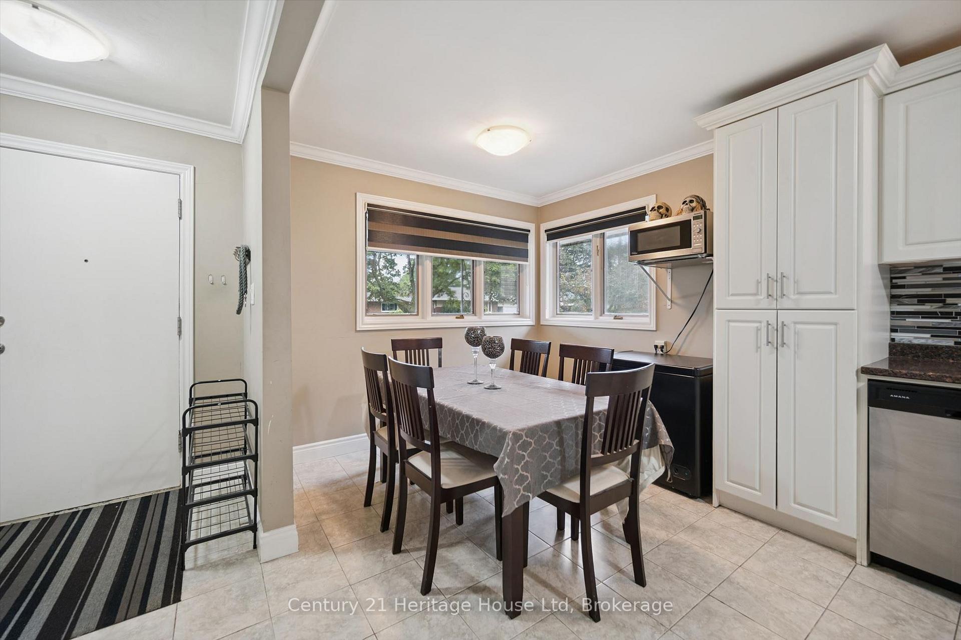 Photo 15 of 146 Cornell Avenue, Kitchener, Rockway — HOMEH