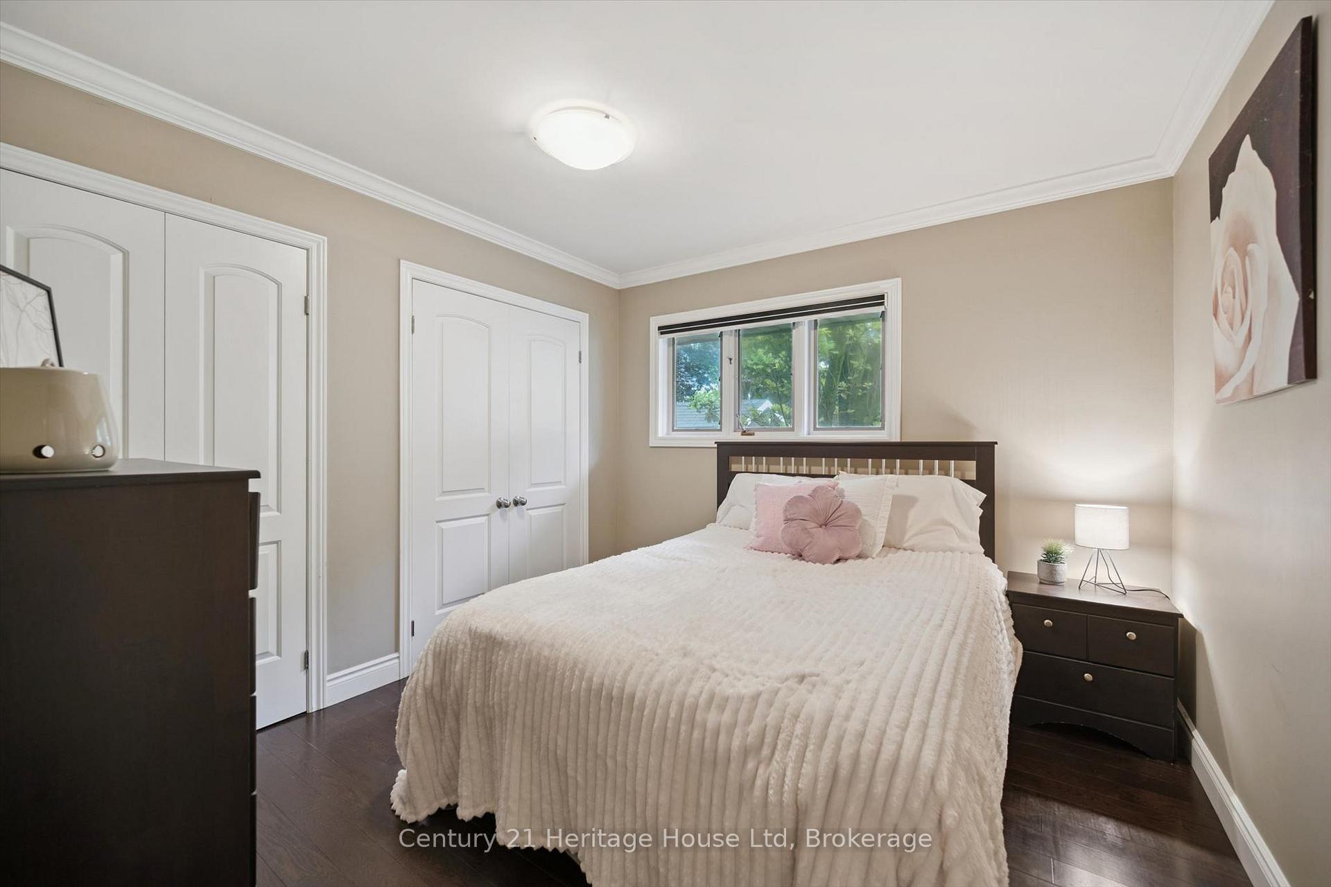 Photo 16 of 146 Cornell Avenue, Kitchener, Rockway — HOMEH