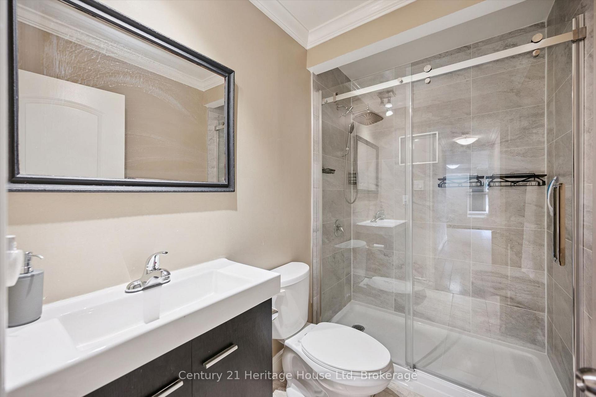 Photo 17 of 146 Cornell Avenue, Kitchener, Rockway — HOMEH