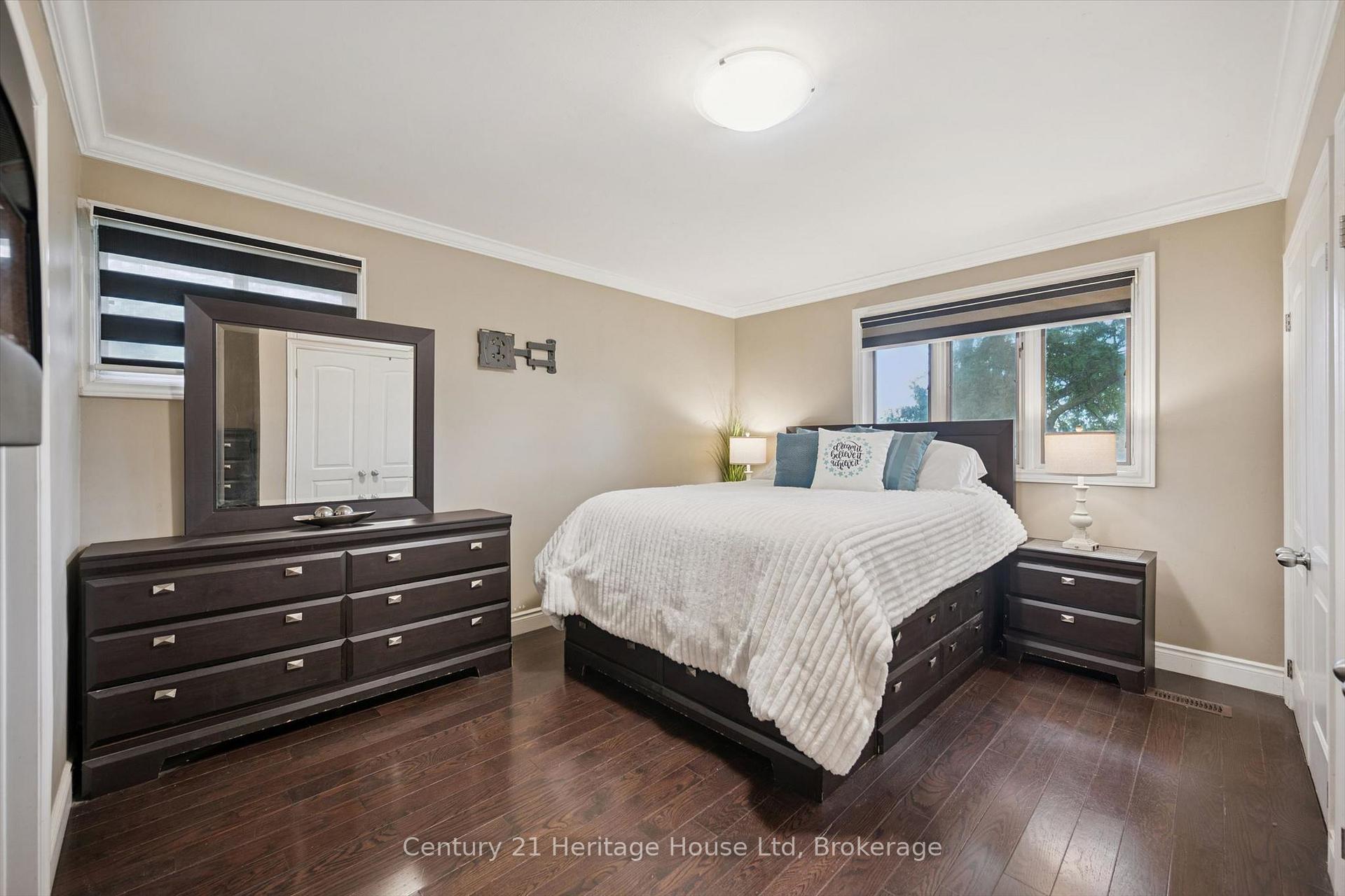 Photo 19 of 146 Cornell Avenue, Kitchener, Rockway — HOMEH