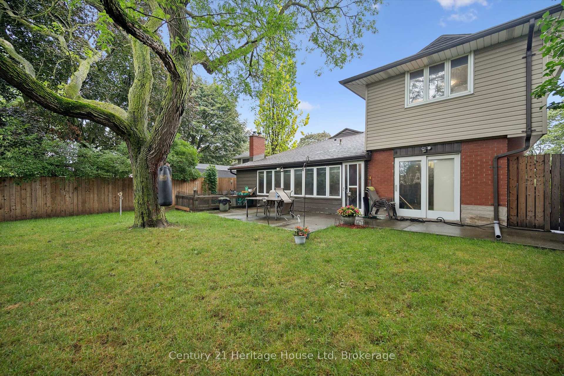 Photo 40 of 146 Cornell Avenue, Kitchener, Rockway — HOMEH
