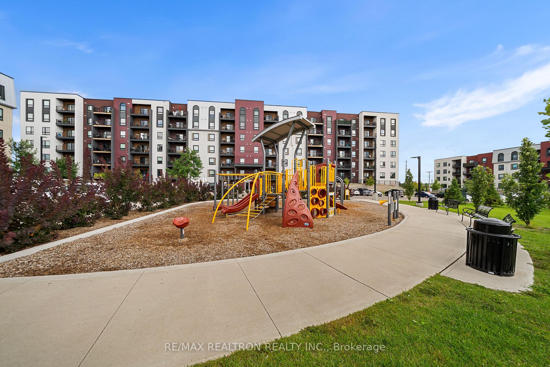 Photo 27 of Unit 13, 5 Chef Lane, Barrie, Rural Barrie Southeast — HOMEH