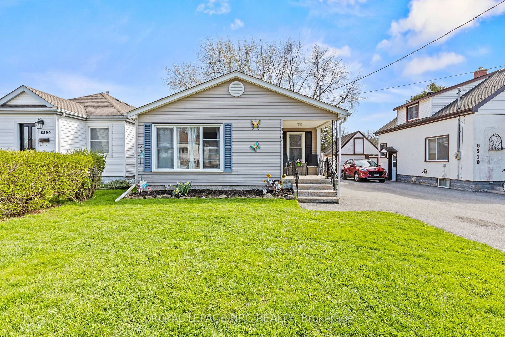 Photo 2 of 6504 Monroe Street, Niagara Falls, Dorchester — HOMEH
