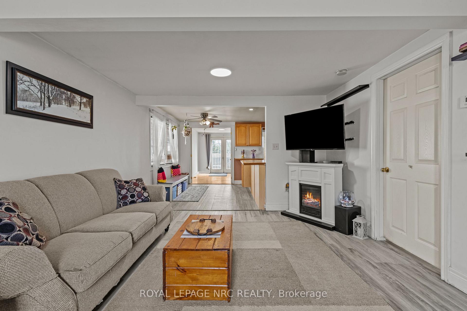 Photo 7 of 6504 Monroe Street, Niagara Falls, Dorchester — HOMEH