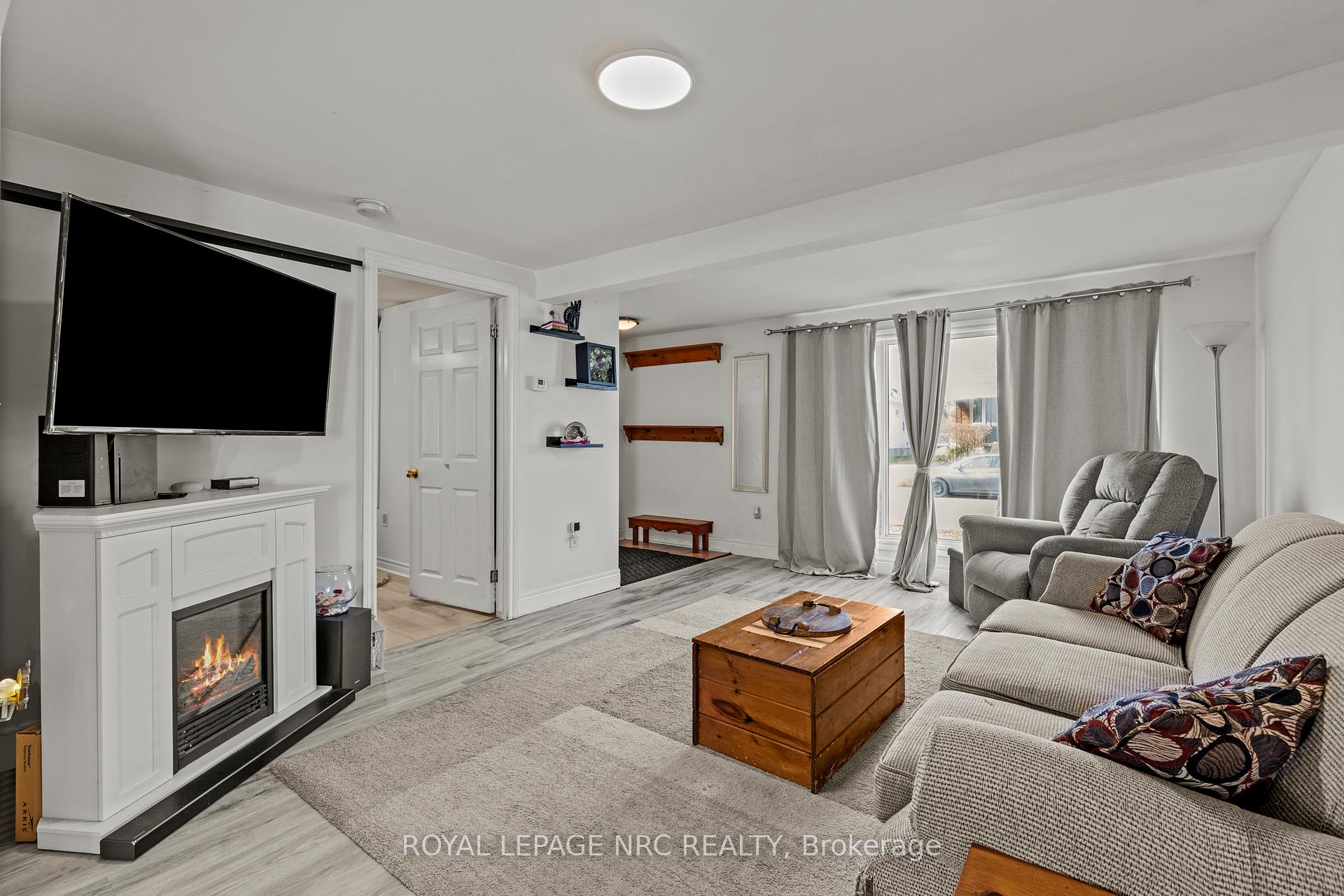Photo 8 of 6504 Monroe Street, Niagara Falls, Dorchester — HOMEH