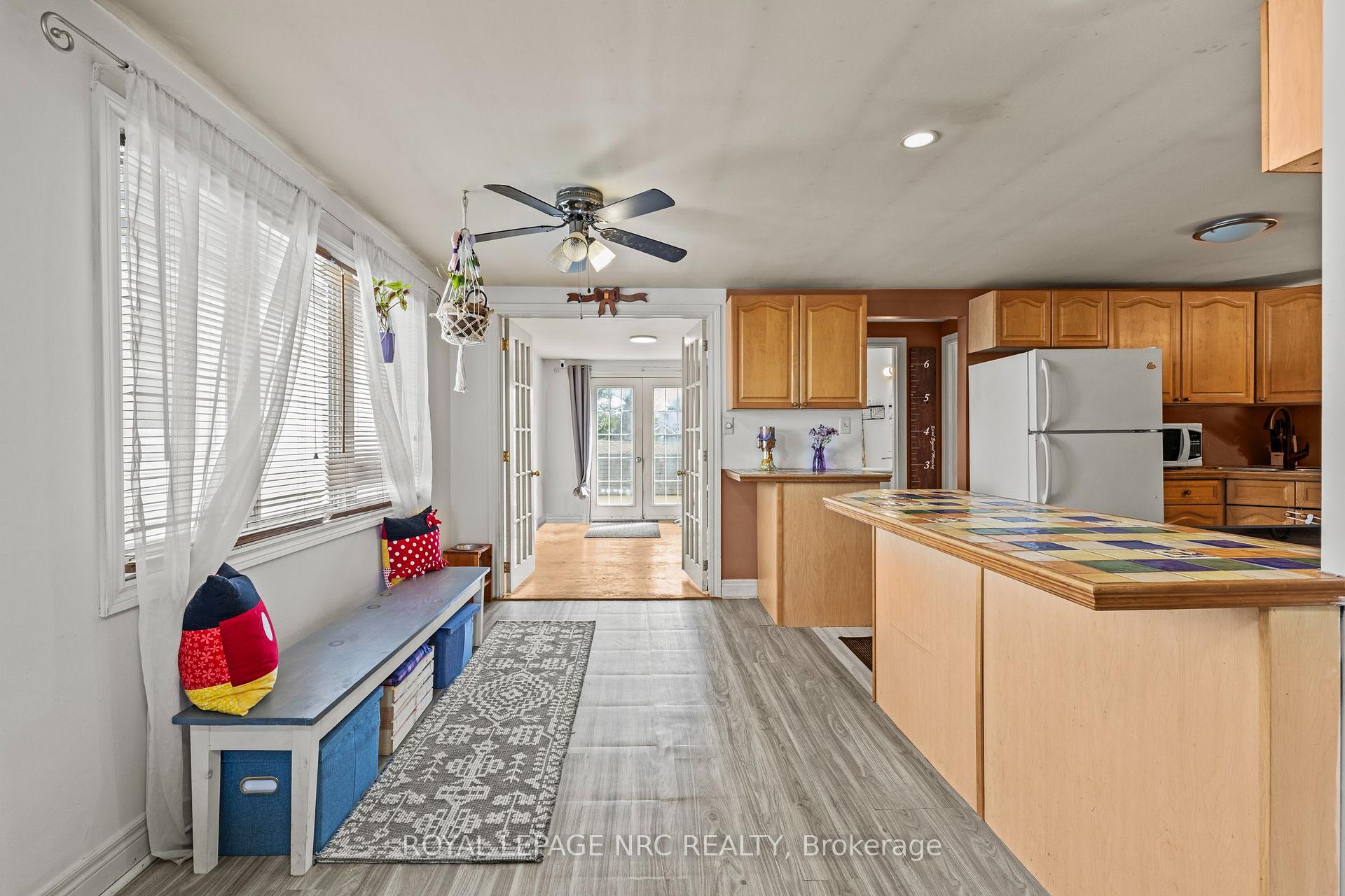Photo 9 of 6504 Monroe Street, Niagara Falls, Dorchester — HOMEH