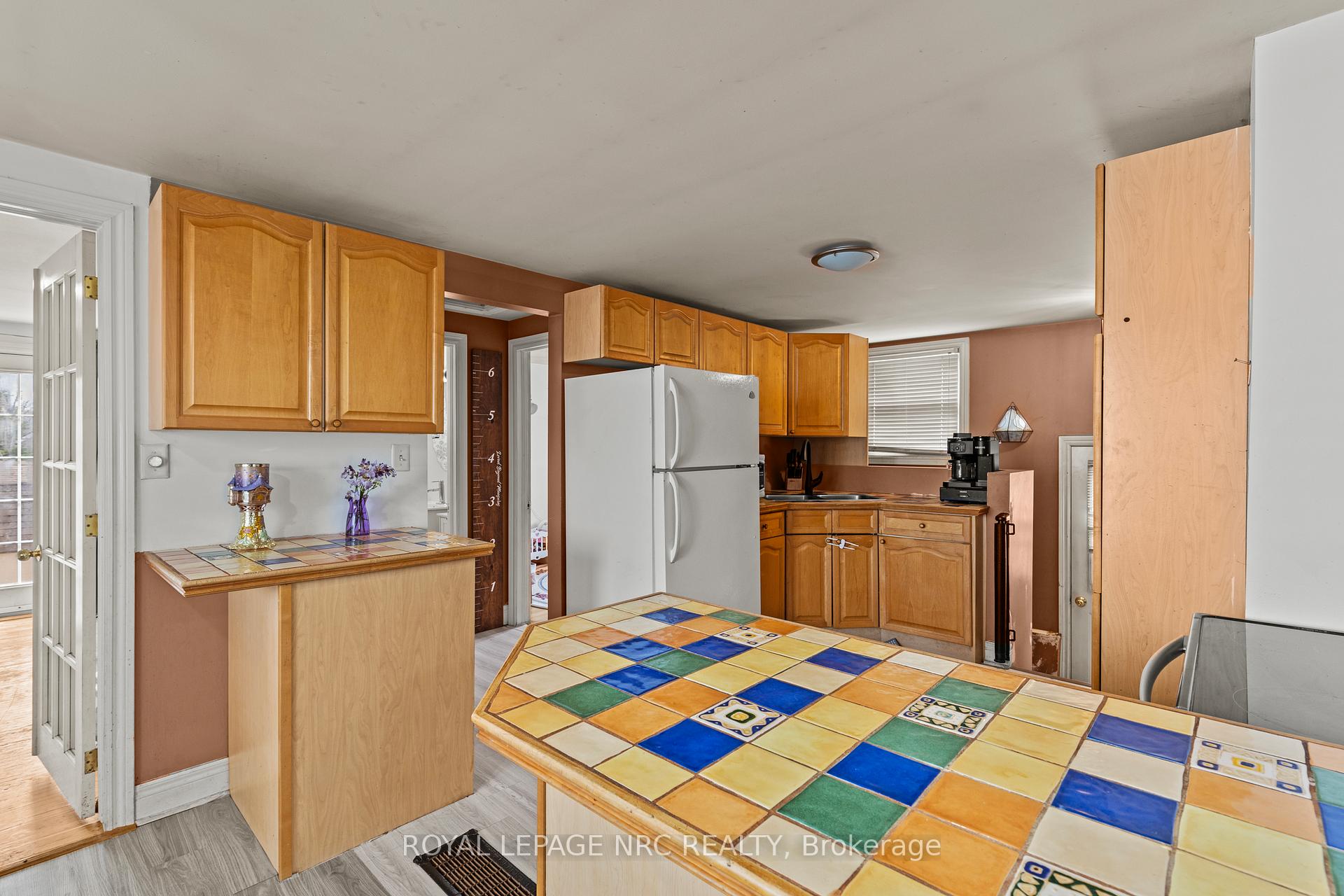 Photo 11 of 6504 Monroe Street, Niagara Falls, Dorchester — HOMEH