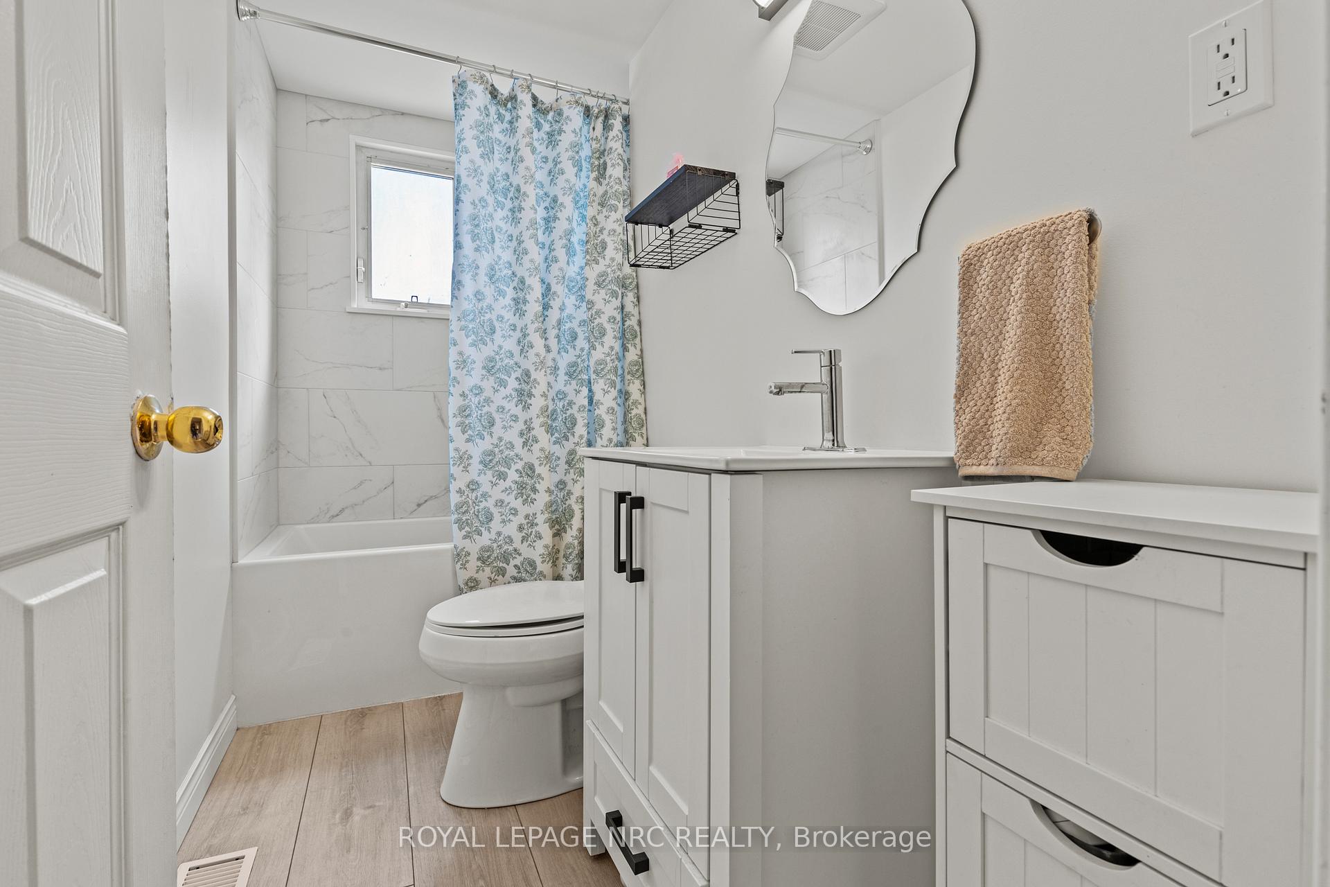 Photo 16 of 6504 Monroe Street, Niagara Falls, Dorchester — HOMEH