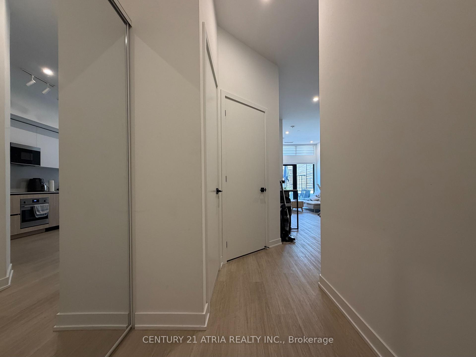 Photo 3 of Unit 102, 699 Sheppard Avenue E, North York, Bayview Village — HOMEH