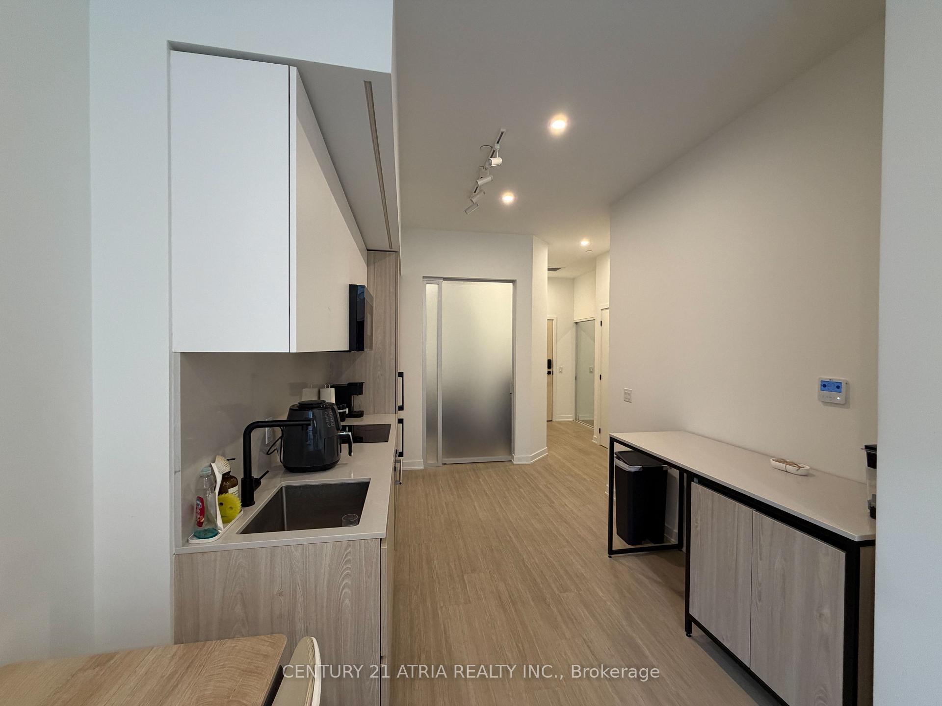 Photo 7 of Unit 102, 699 Sheppard Avenue E, North York, Bayview Village — HOMEH