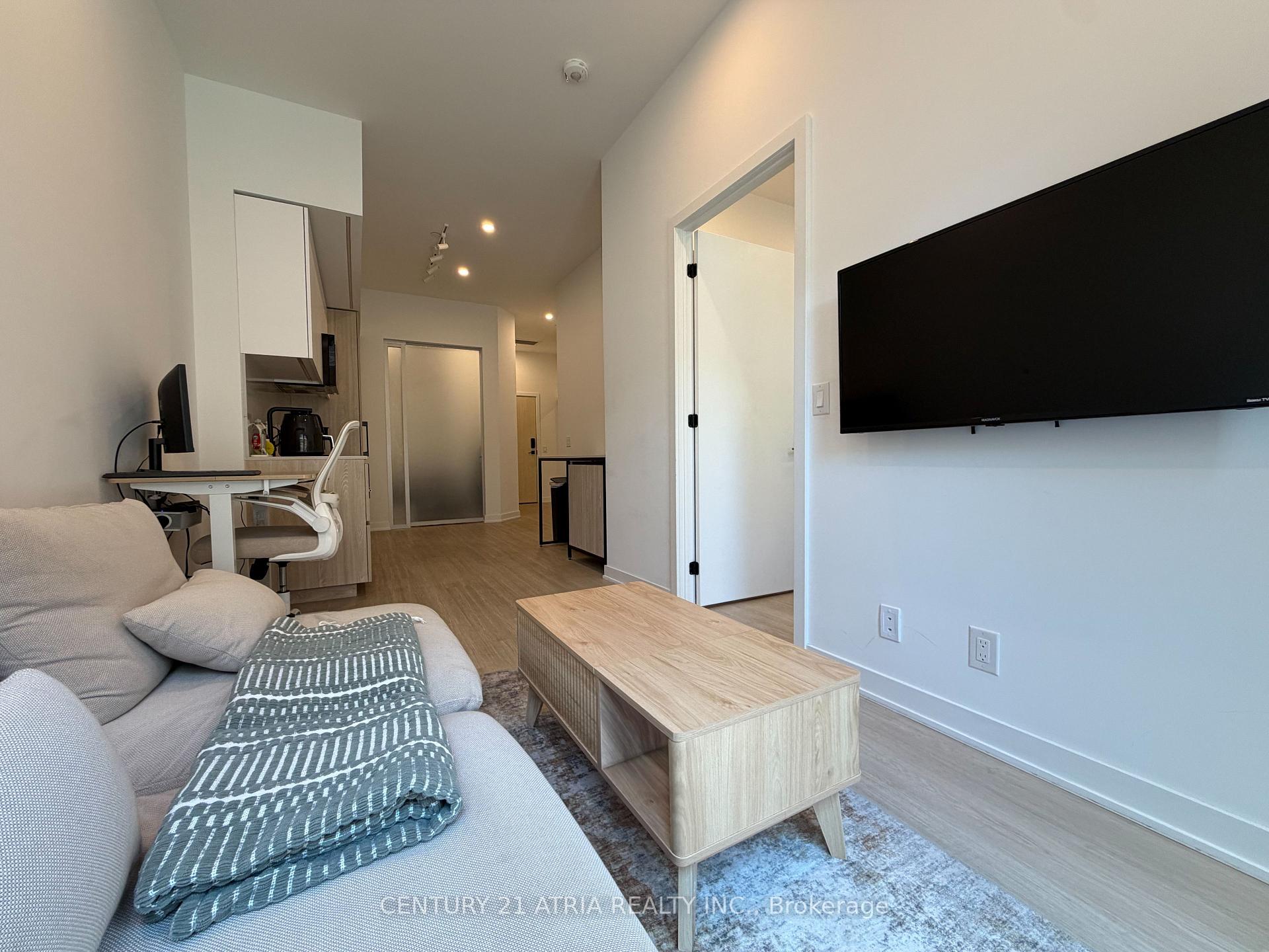 Photo 8 of Unit 102, 699 Sheppard Avenue E, North York, Bayview Village — HOMEH