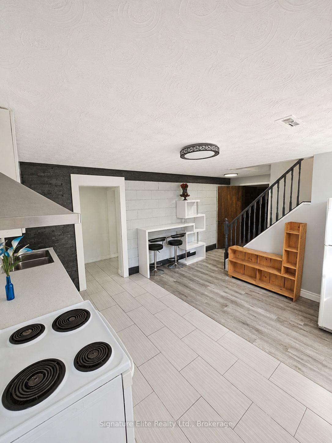 Photo 27 of 12 Burnview Crescent, Scarborough, Woburn — HOMEH
