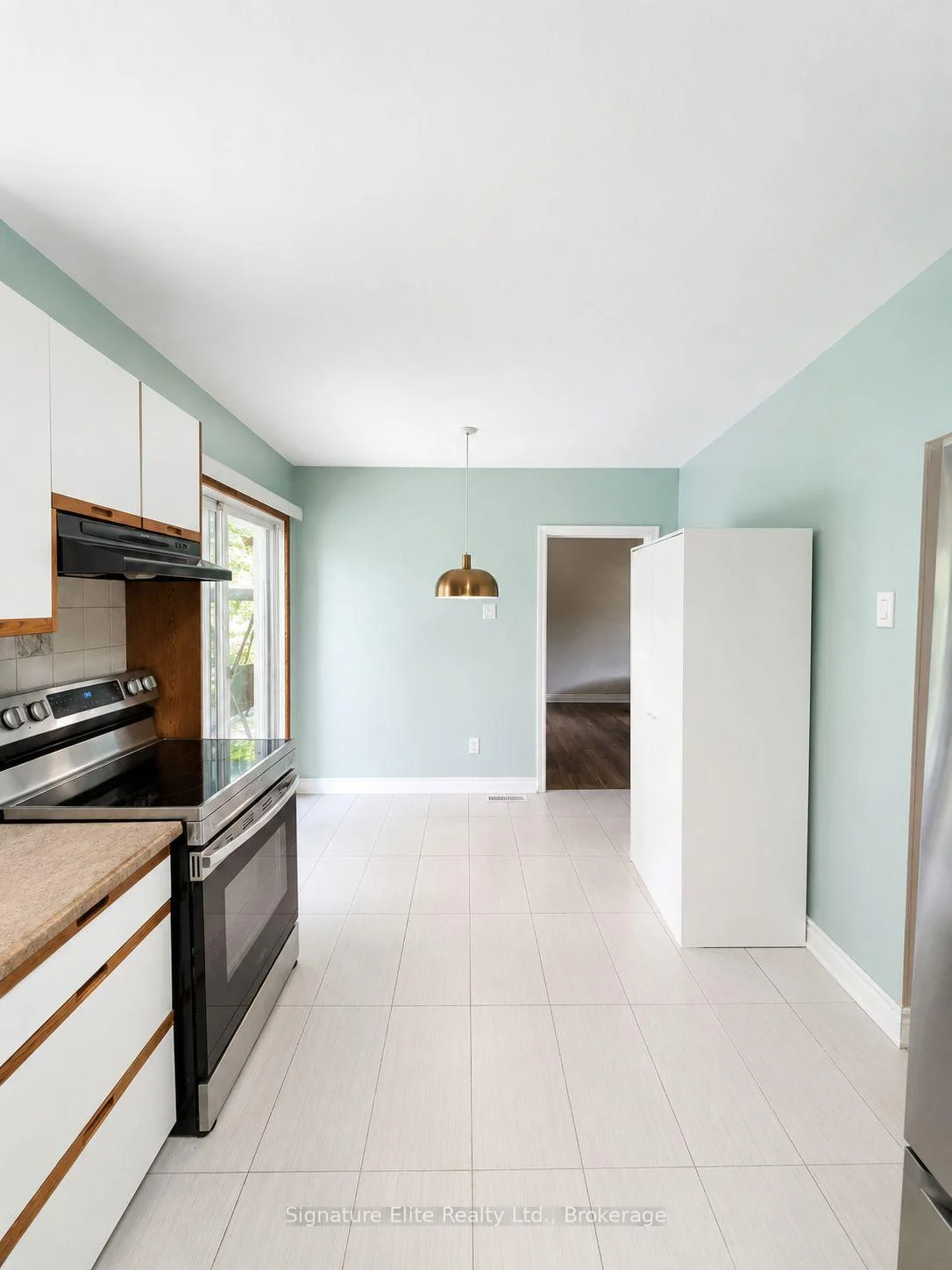 Photo 42 of 12 Burnview Crescent, Scarborough, Woburn — HOMEH