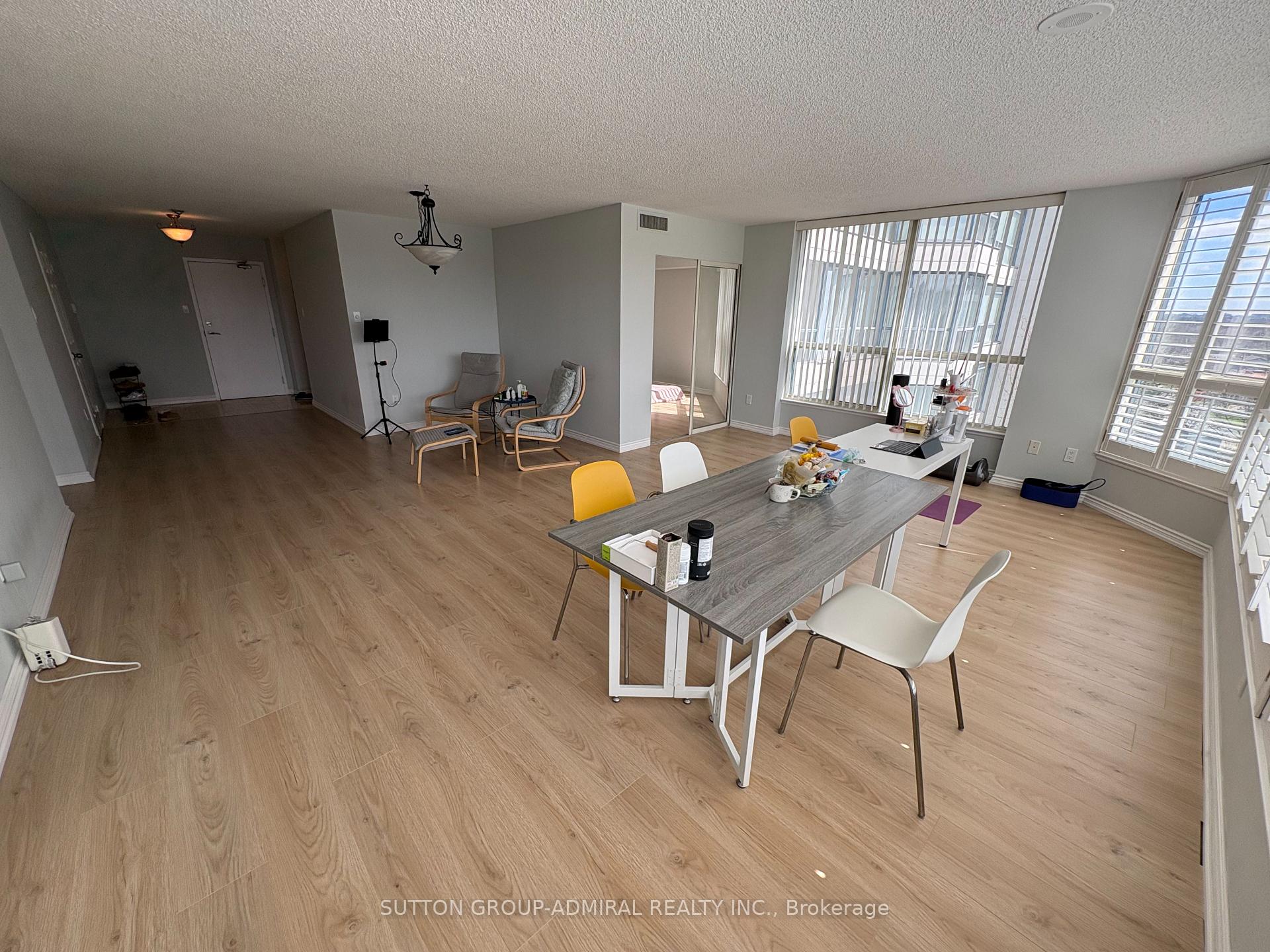 Photo 2 of Unit 701, 1 Clark Avenue W, Vaughan, Crestwood-Springfarm-Yorkhill — HOMEH
