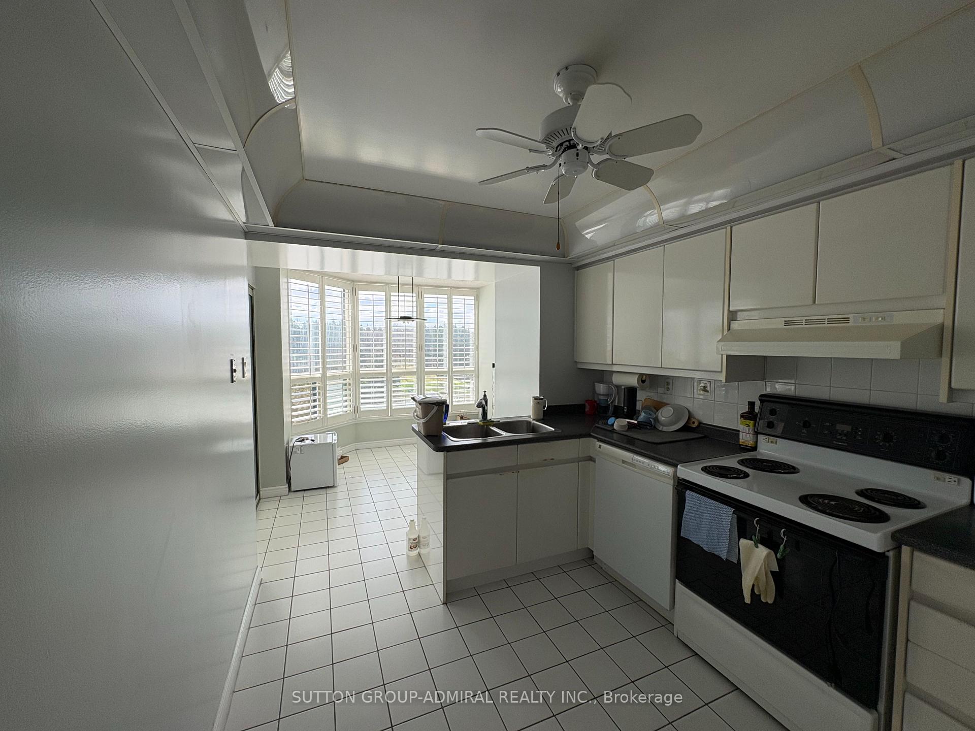 Photo 3 of Unit 701, 1 Clark Avenue W, Vaughan, Crestwood-Springfarm-Yorkhill — HOMEH