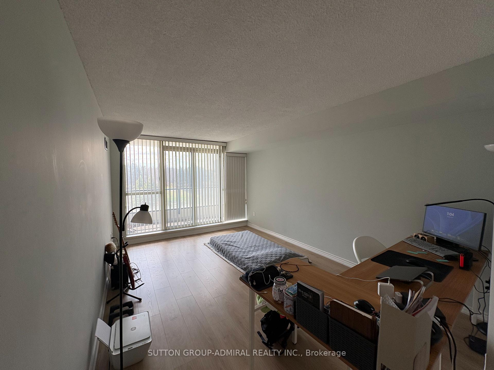 Photo 8 of Unit 701, 1 Clark Avenue W, Vaughan, Crestwood-Springfarm-Yorkhill — HOMEH