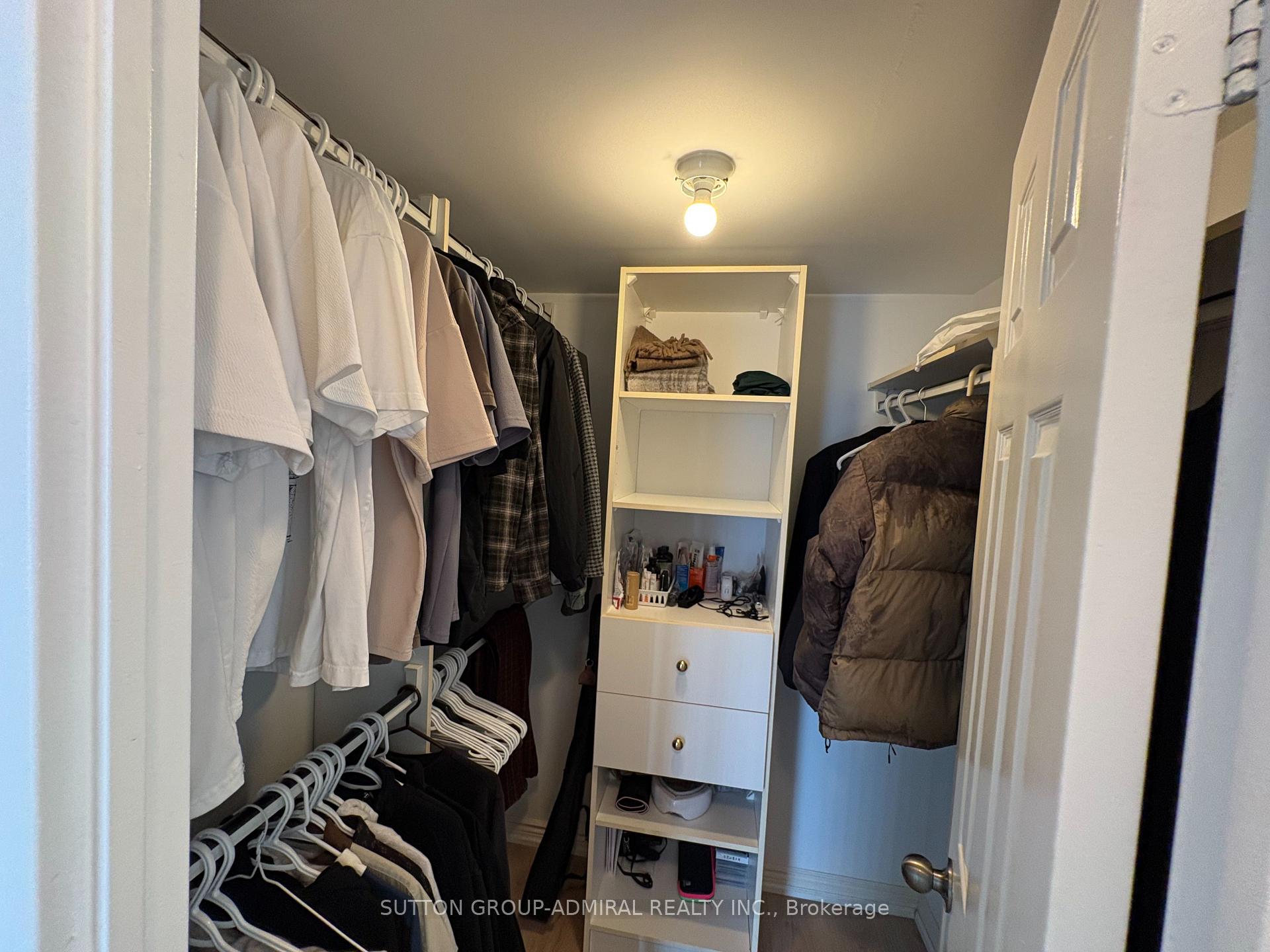 Photo 18 of Unit 701, 1 Clark Avenue W, Vaughan, Crestwood-Springfarm-Yorkhill — HOMEH