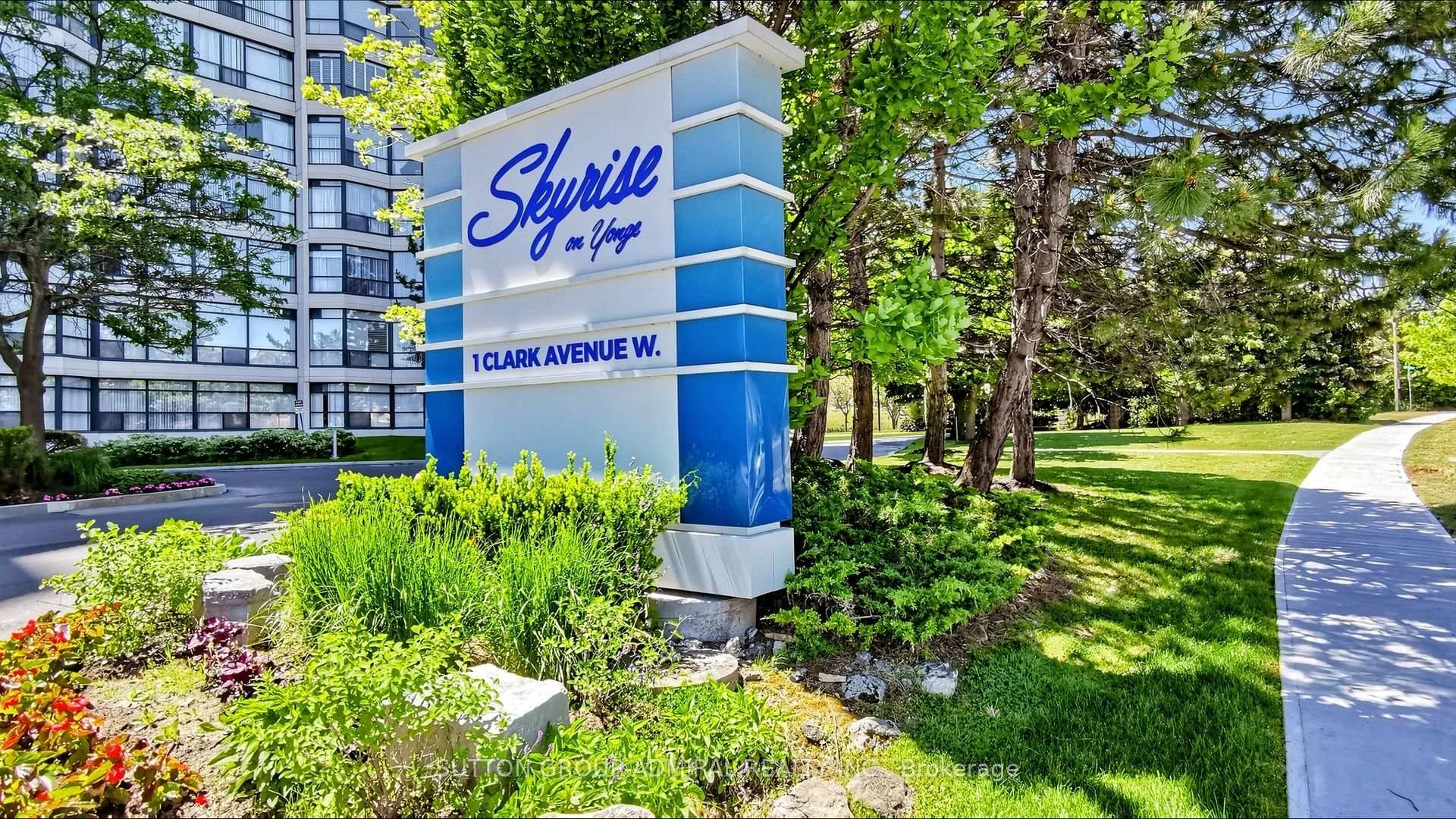 Photo 6 of Unit 701, 1 Clark Avenue W, Vaughan, Crestwood-Springfarm-Yorkhill — HOMEH