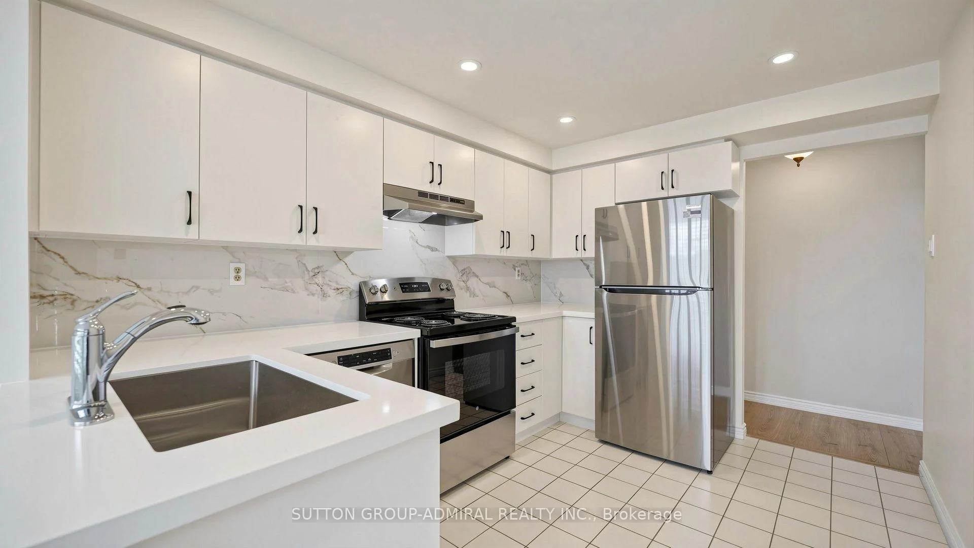 Photo 23 of Unit 701, 1 Clark Avenue W, Vaughan, Crestwood-Springfarm-Yorkhill — HOMEH