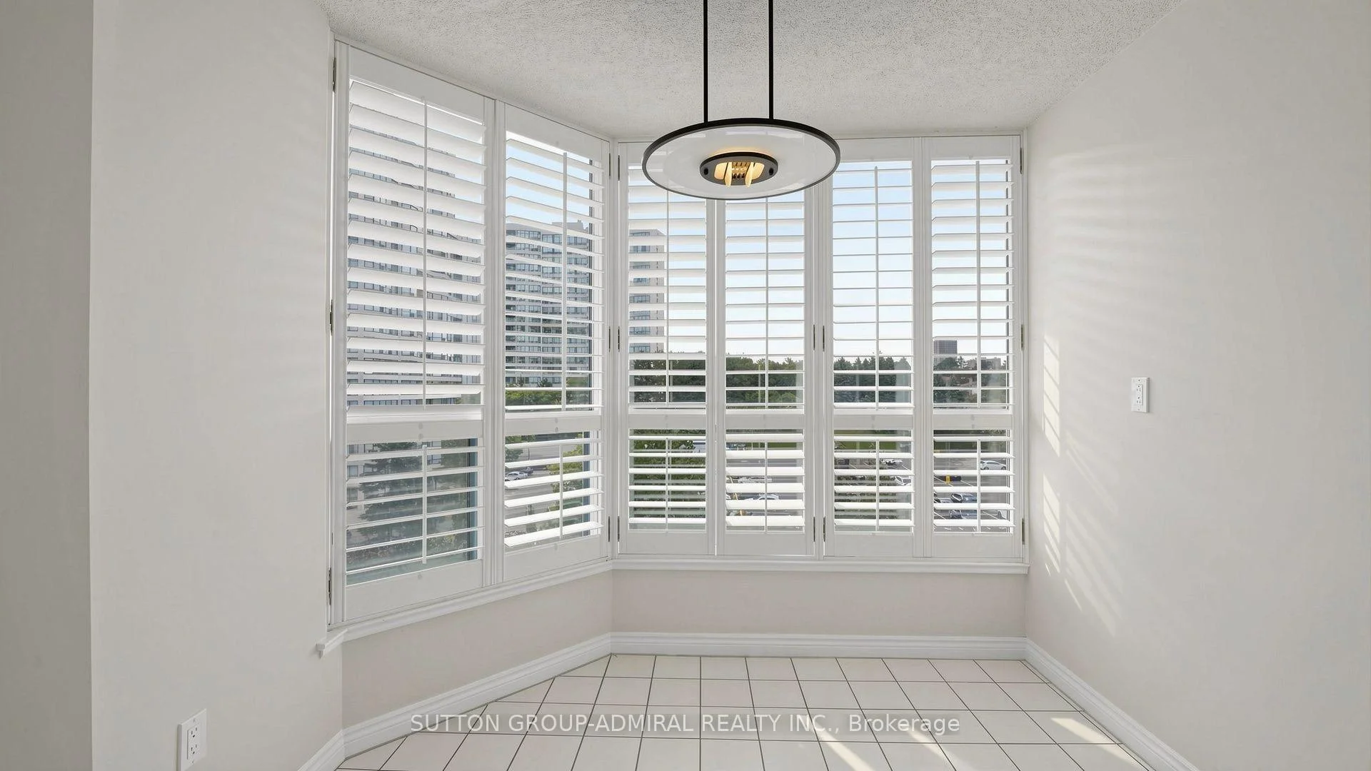 Photo 32 of Unit 701, 1 Clark Avenue W, Vaughan, Crestwood-Springfarm-Yorkhill — HOMEH