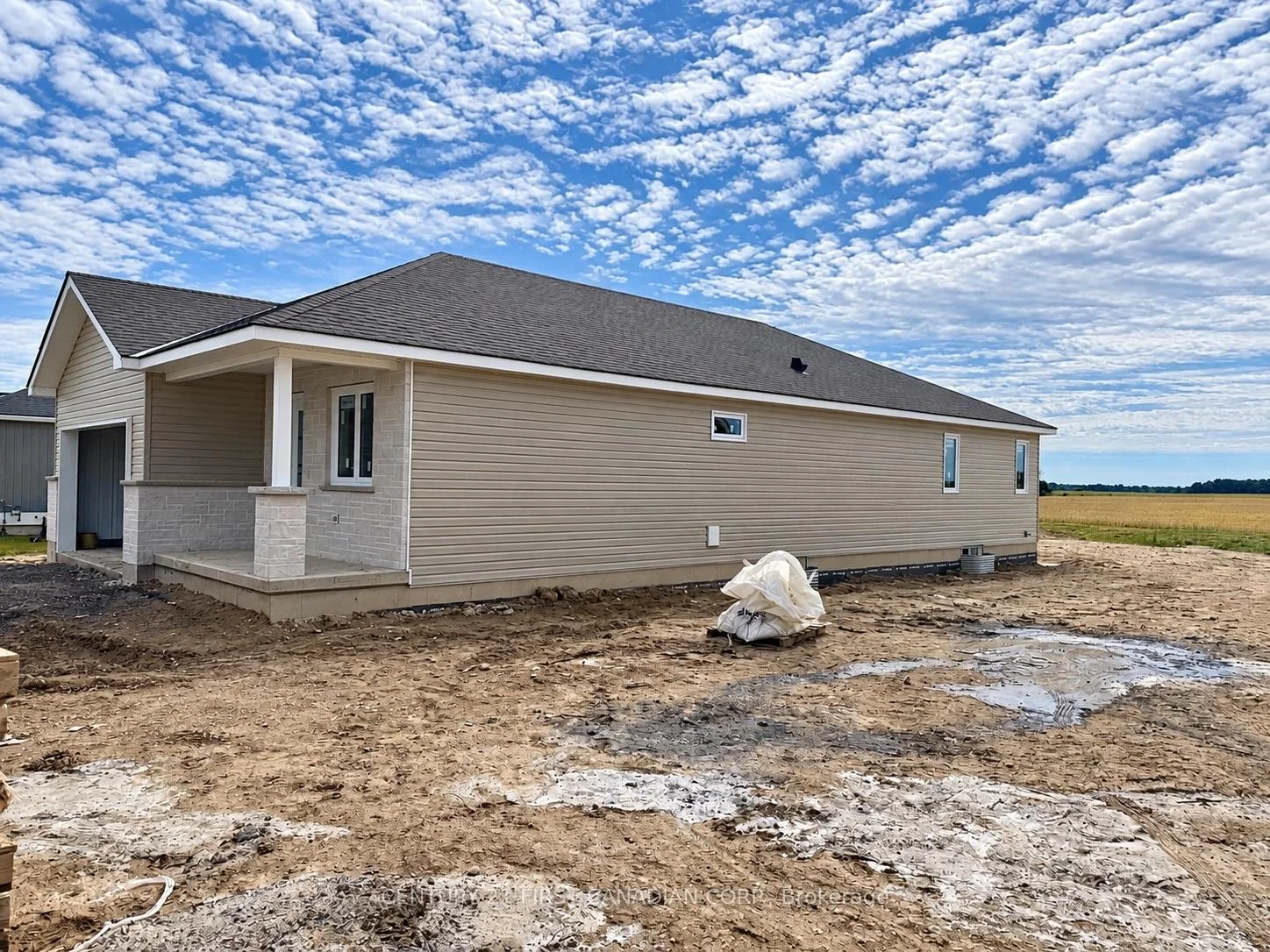 Photo 4 of 107 Victoria Avenue E, South Huron, Stephen — HOMEH