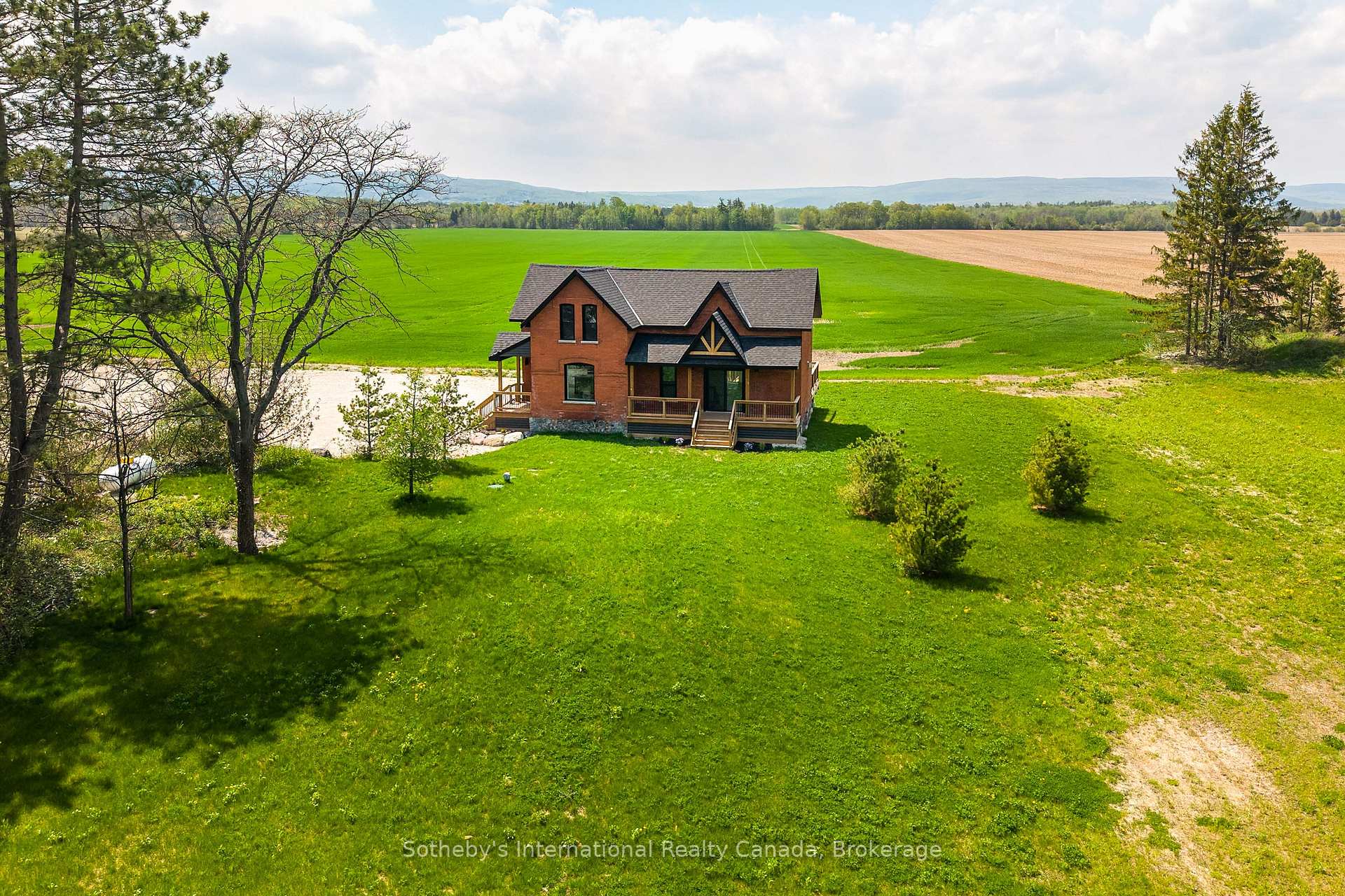 Photo 3 of 1952 Nottawasaga N, Clearview, Rural Clearview — HOMEH