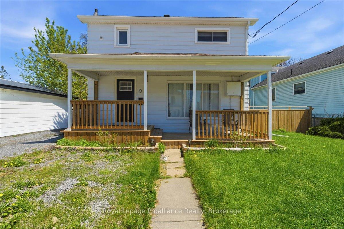 Photo 2 of 19 Boswell Street, Belleville, Belleville Ward — HOMEH