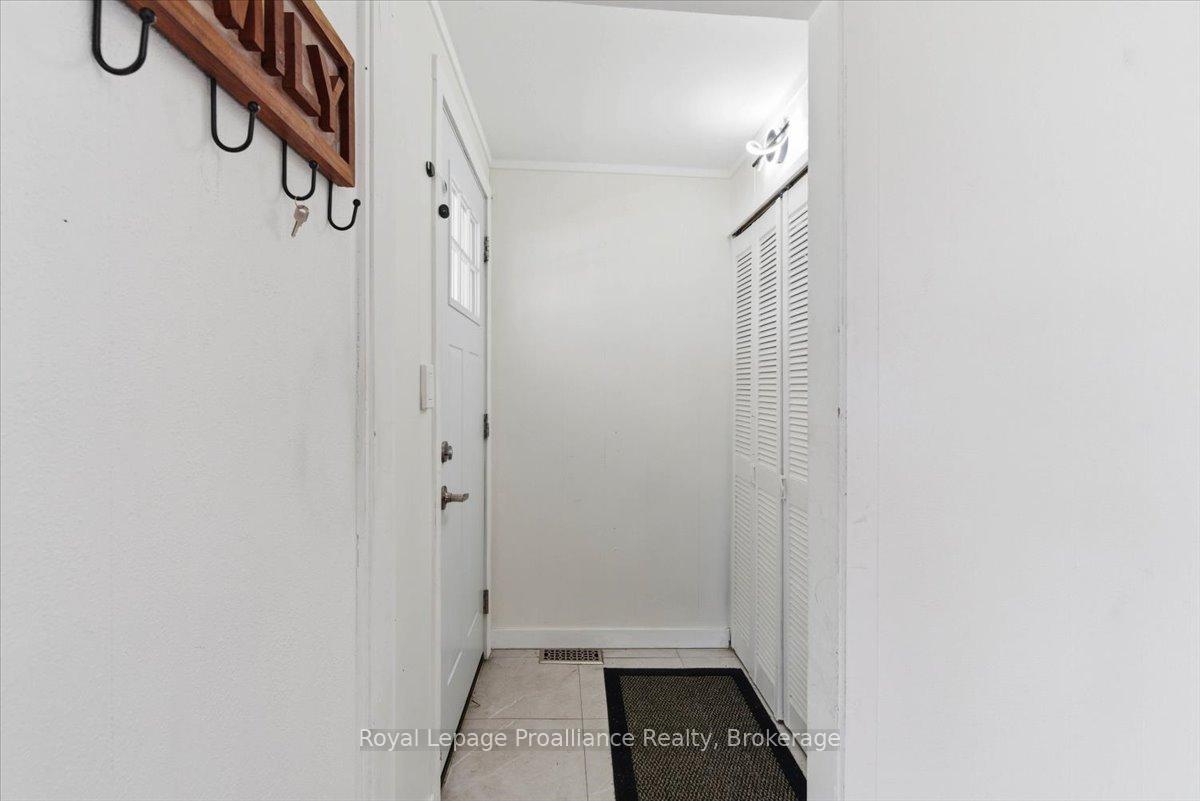 Photo 9 of 19 Boswell Street, Belleville, Belleville Ward — HOMEH
