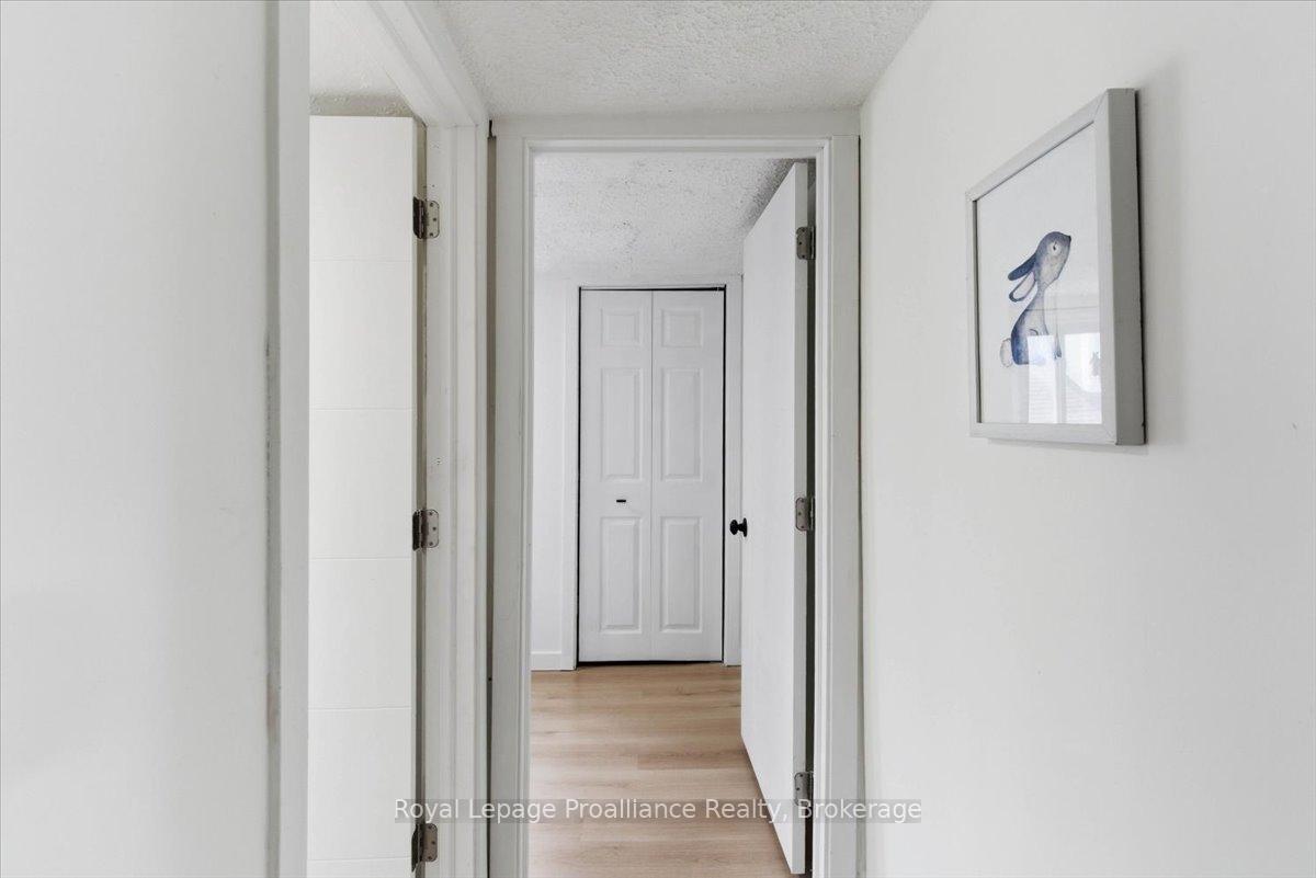 Photo 33 of 19 Boswell Street, Belleville, Belleville Ward — HOMEH