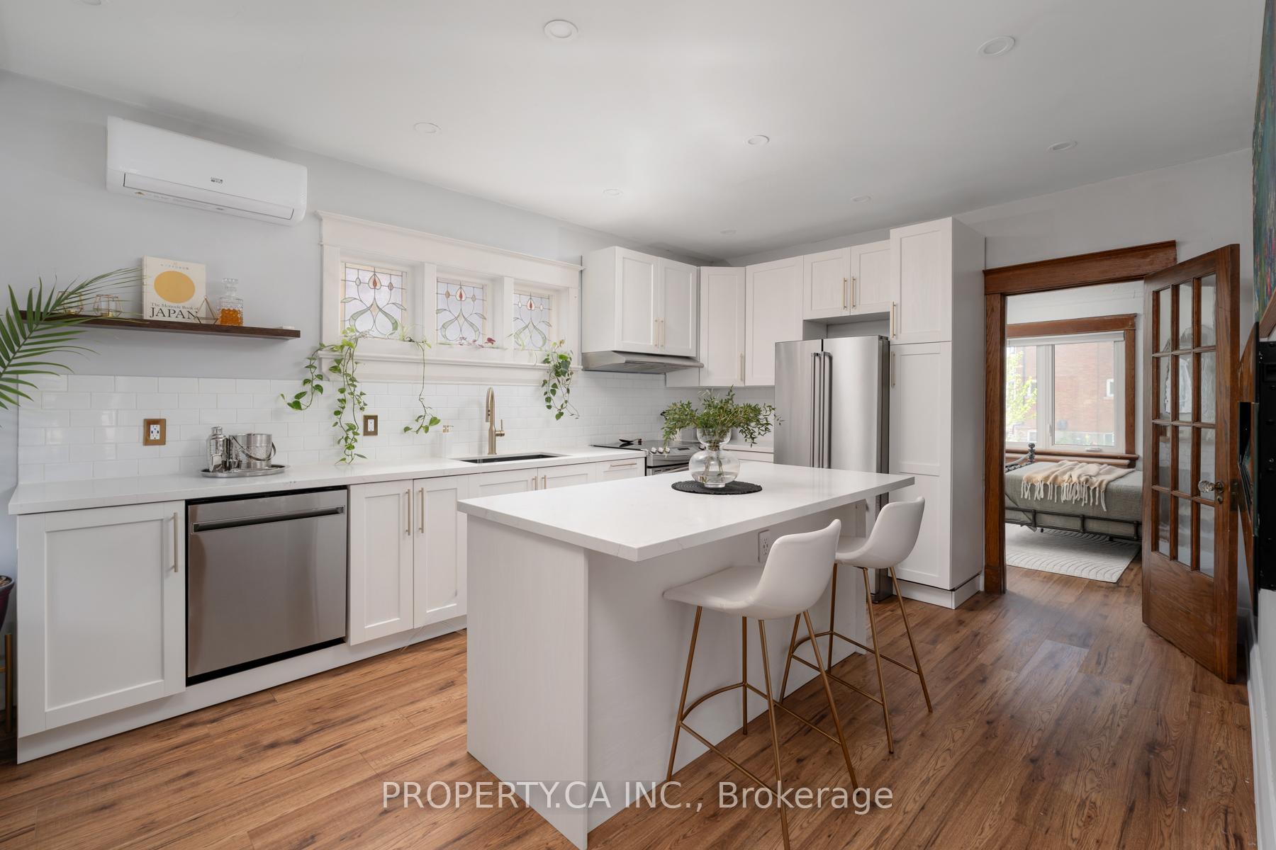 Photo 2 of 9 Fairview Avenue, Toronto, High Park North — HOMEH