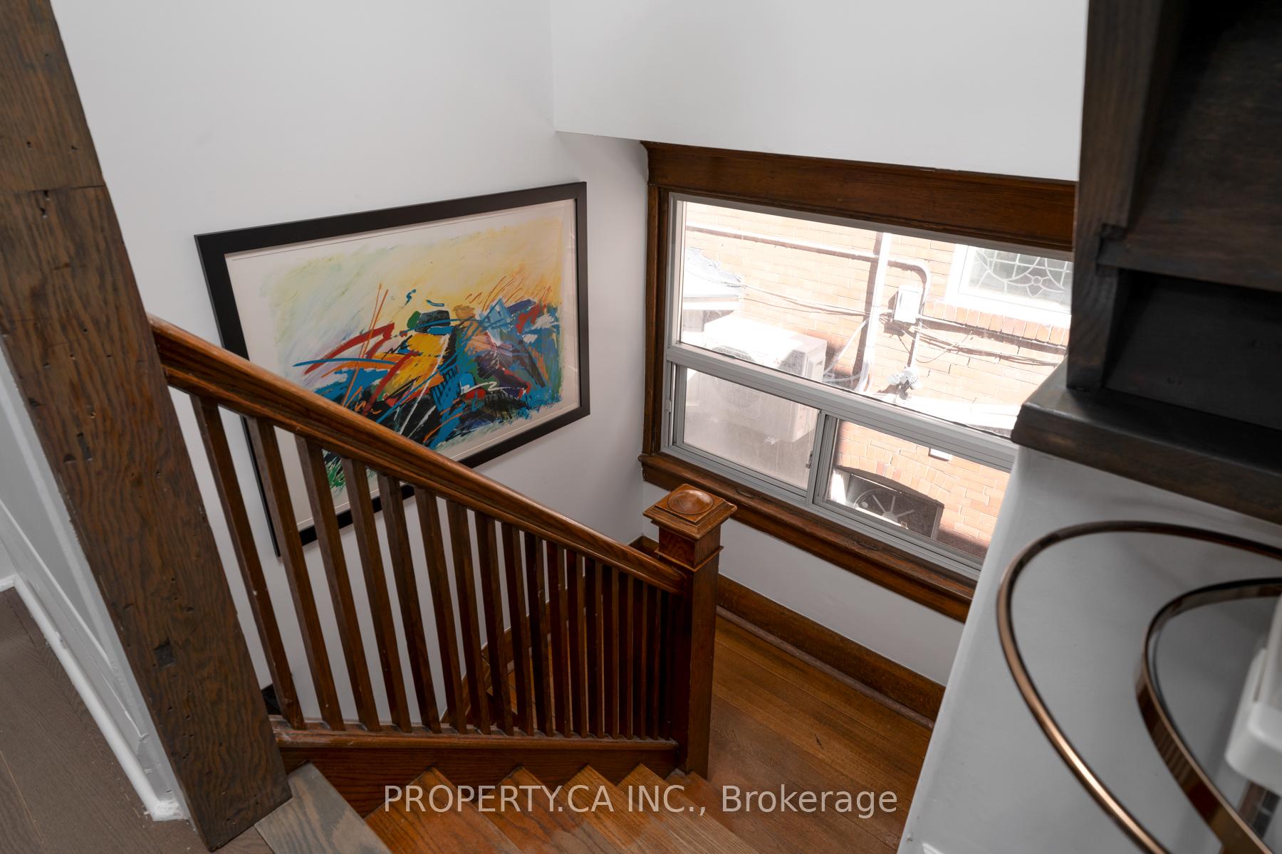 Photo 11 of 9 Fairview Avenue, Toronto, High Park North — HOMEH