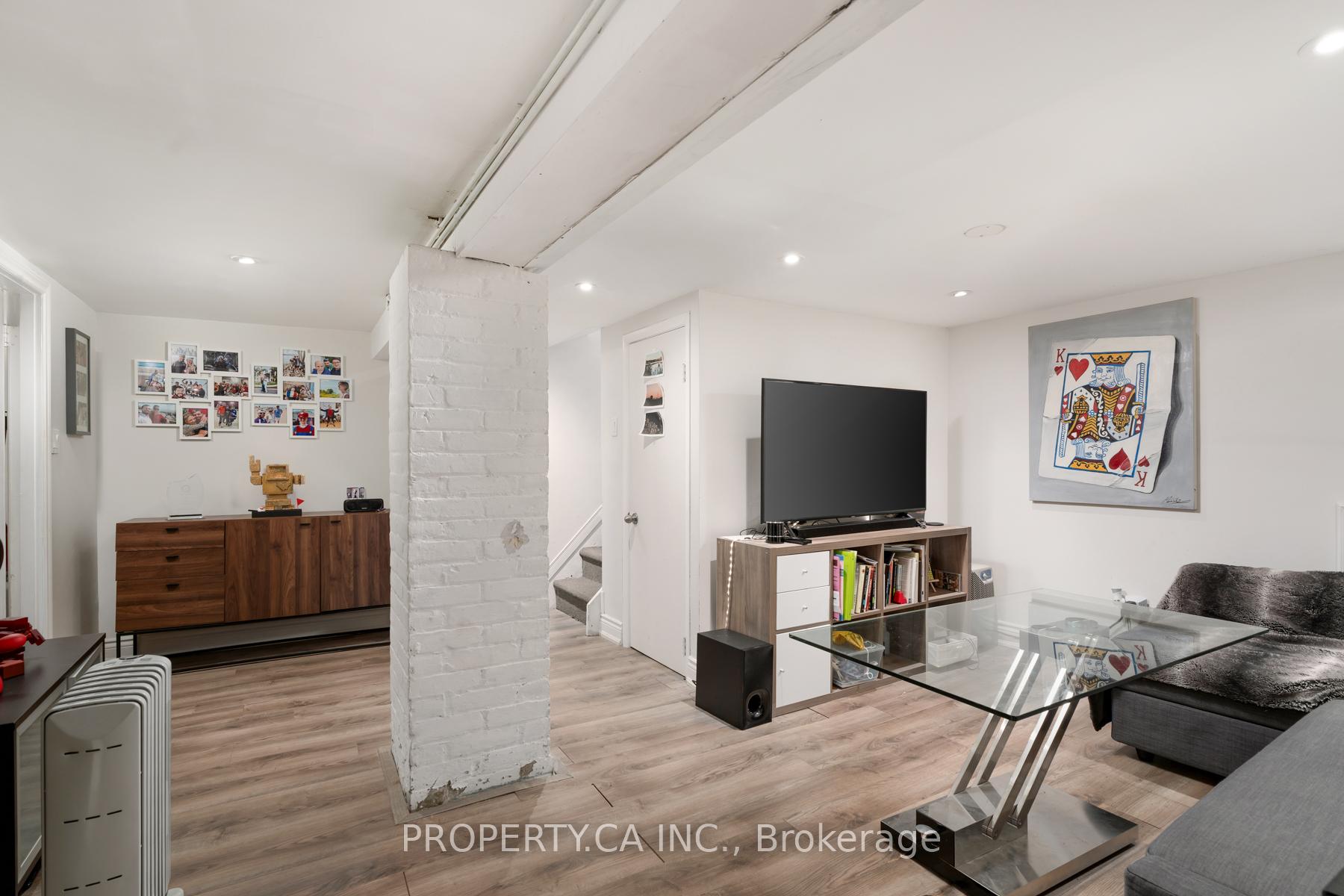Photo 25 of 9 Fairview Avenue, Toronto, High Park North — HOMEH