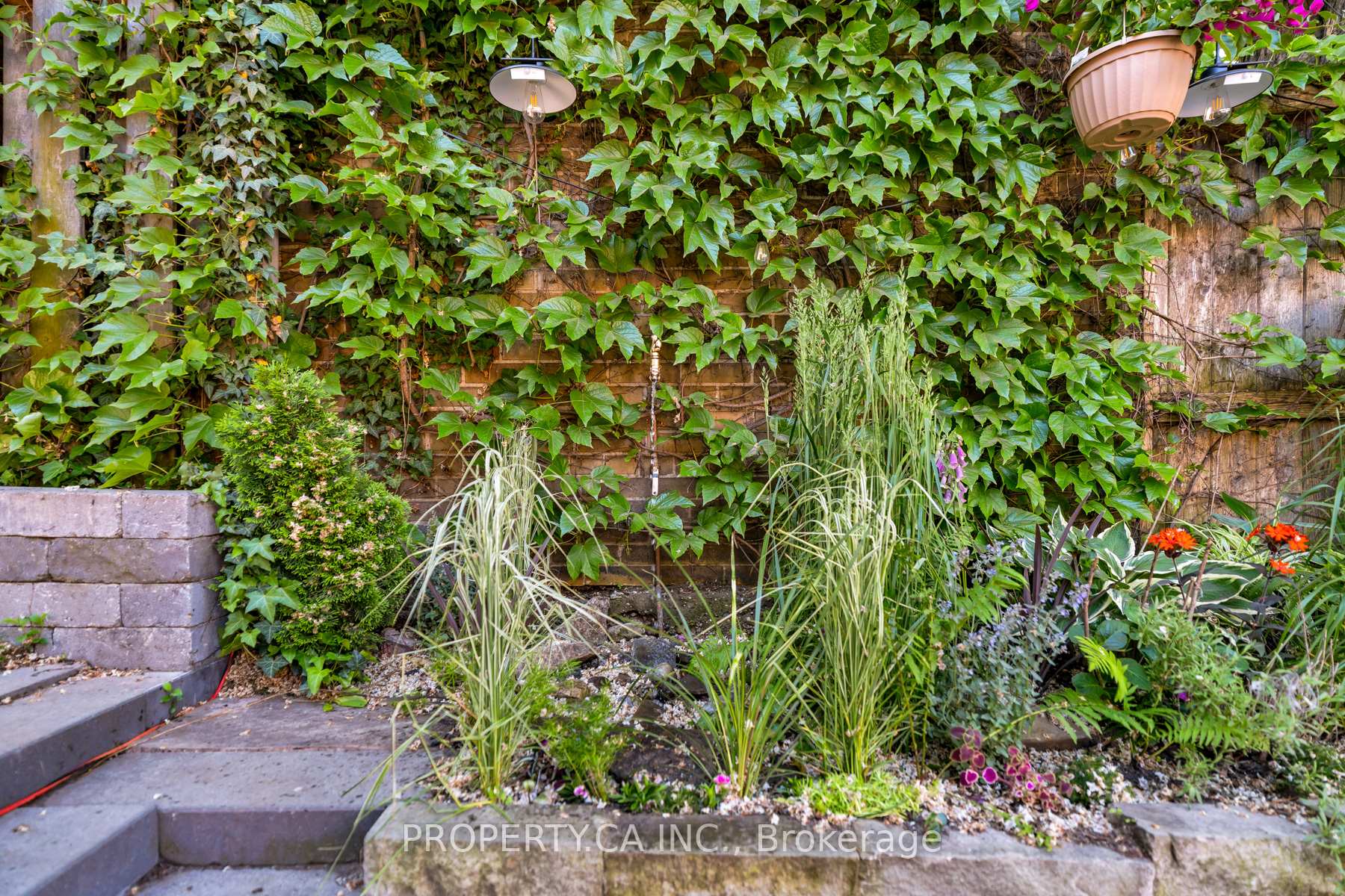 Photo 35 of 9 Fairview Avenue, Toronto, High Park North — HOMEH
