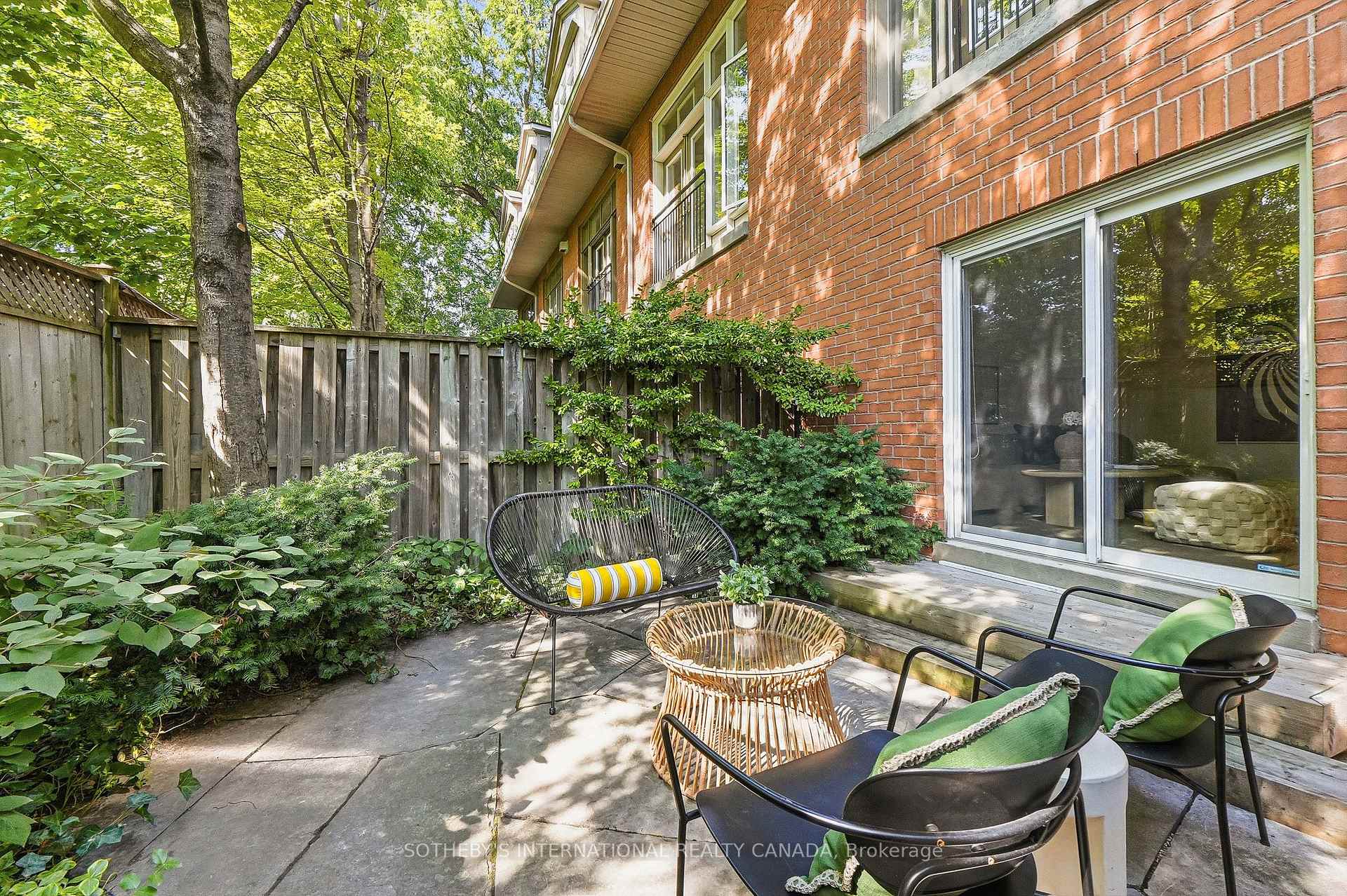 Photo 14 of 2 Sibelius Lane, Toronto, The Annex — HOMEH