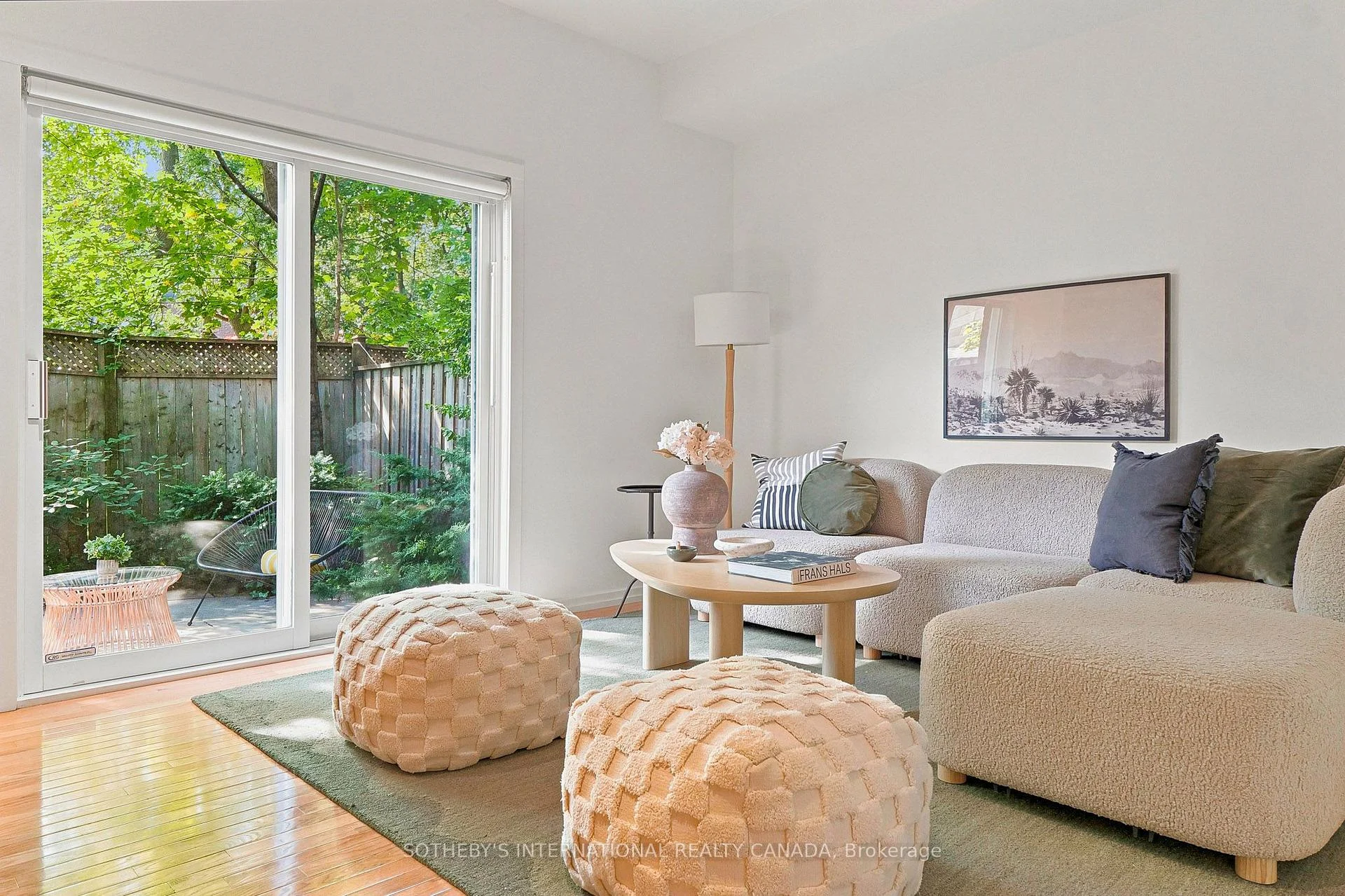 Photo 8 of 2 Sibelius Lane, Toronto, The Annex — HOMEH