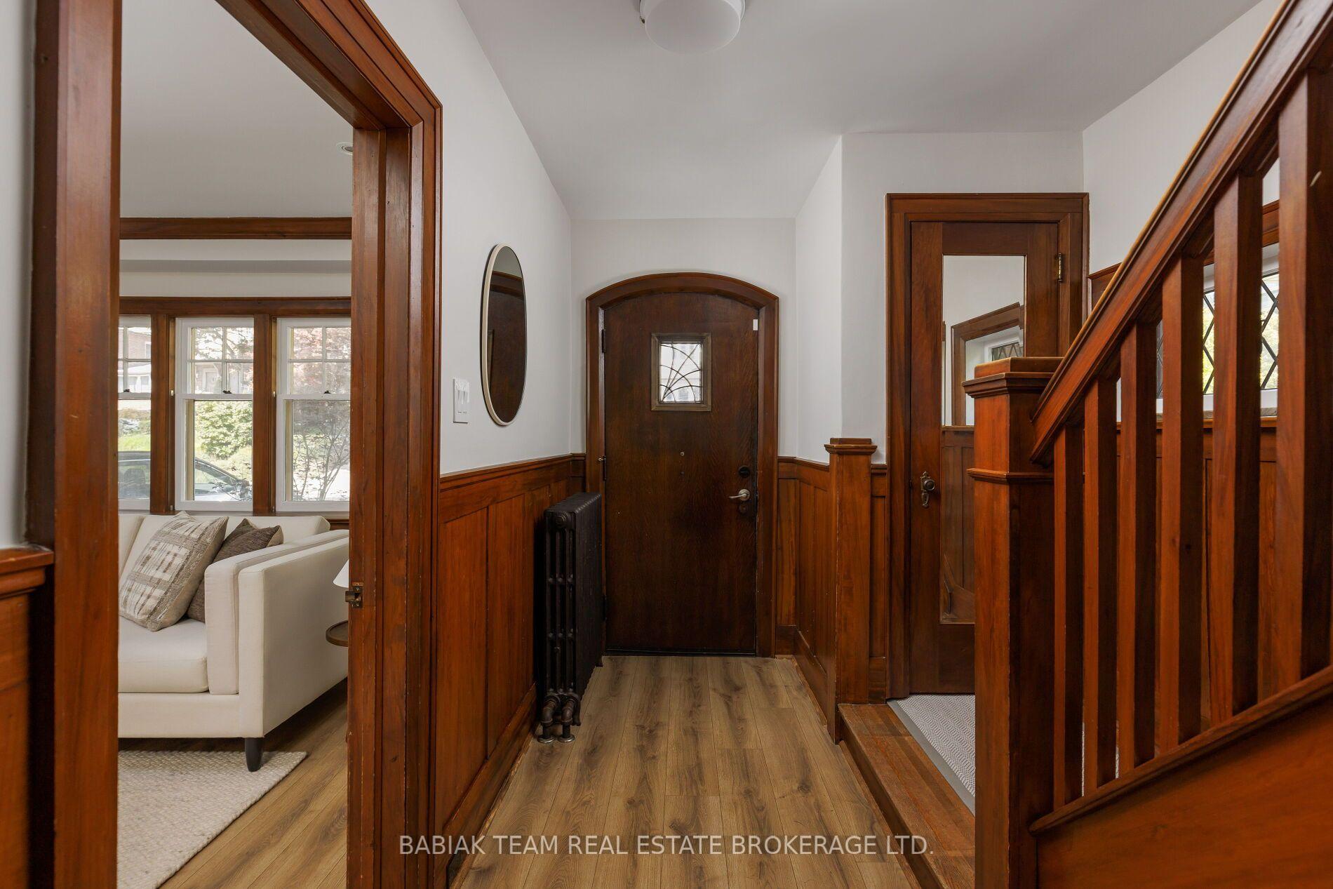 Photo 6 of 26 Riverview Gardens, Toronto, Lambton Baby Point — HOMEH