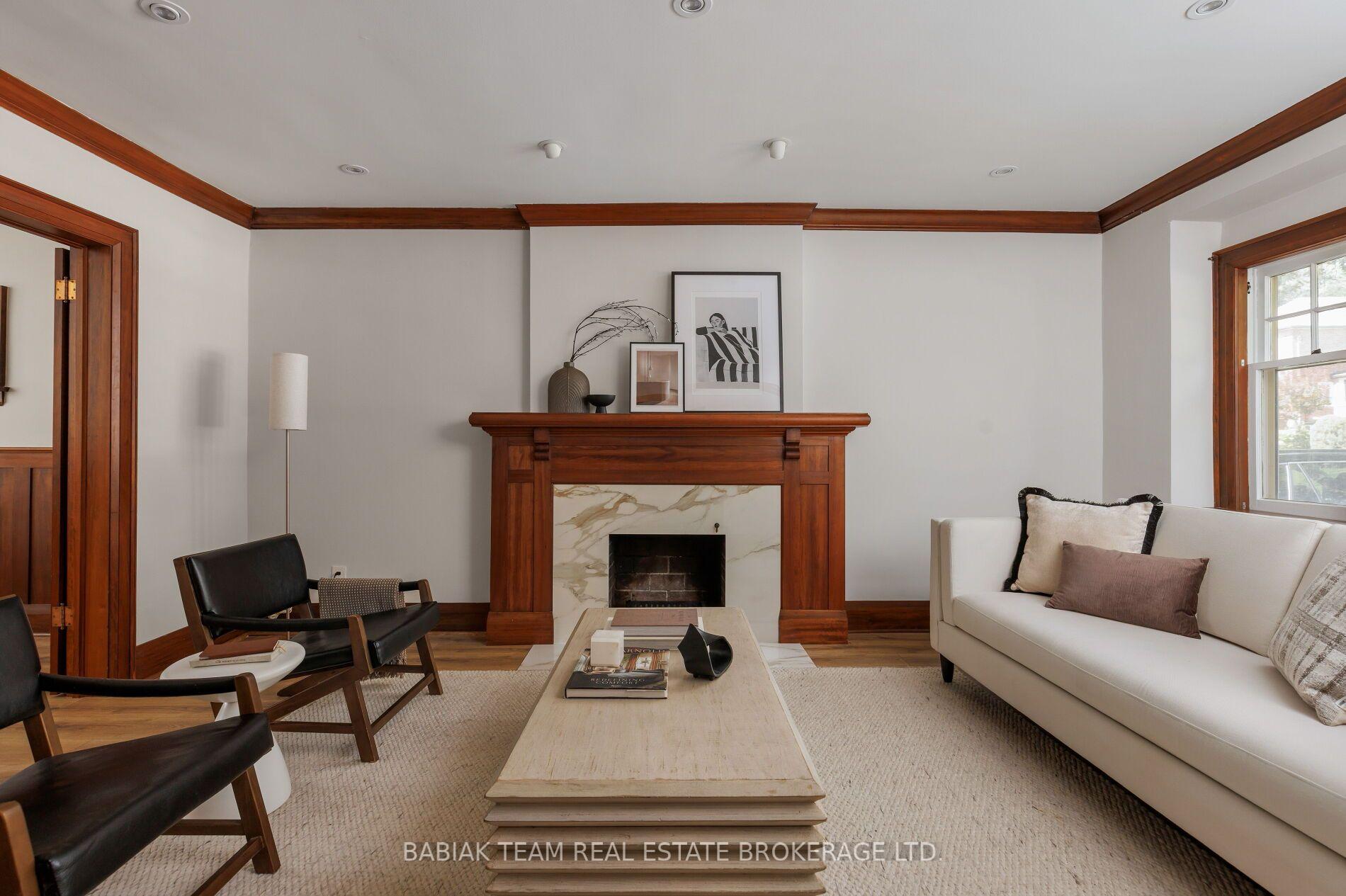 Photo 7 of 26 Riverview Gardens, Toronto, Lambton Baby Point — HOMEH