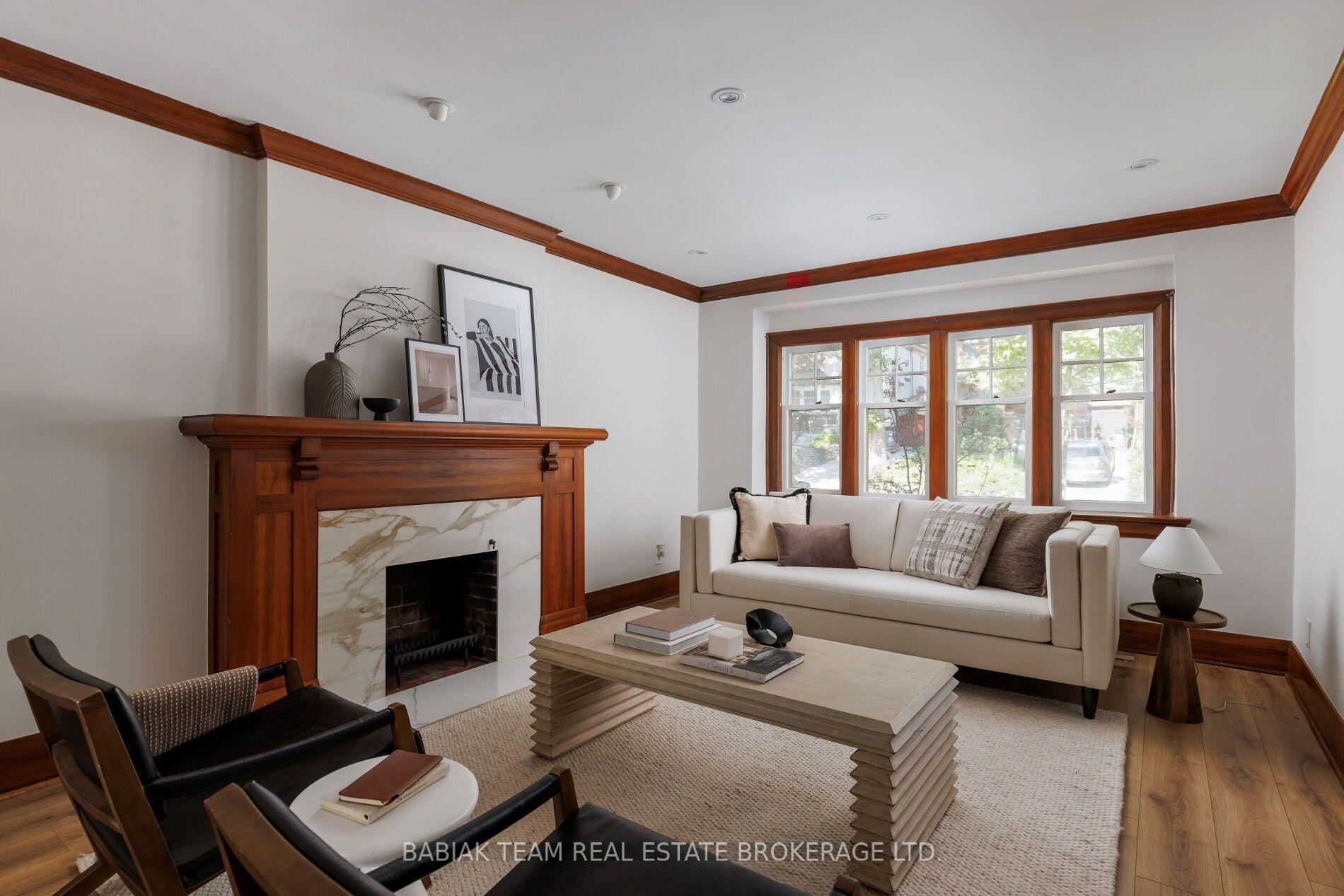 Photo 8 of 26 Riverview Gardens, Toronto, Lambton Baby Point — HOMEH