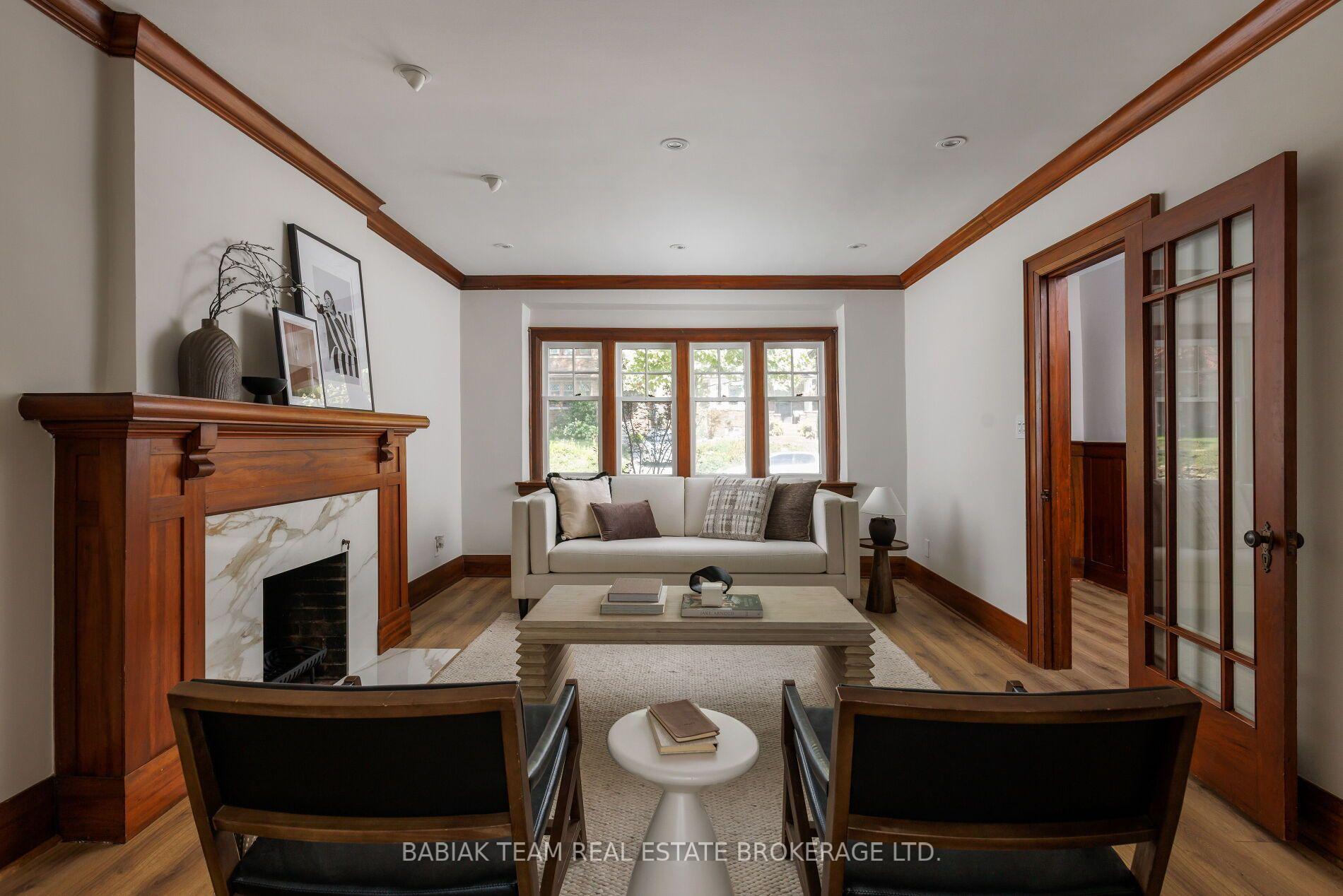 Photo 9 of 26 Riverview Gardens, Toronto, Lambton Baby Point — HOMEH