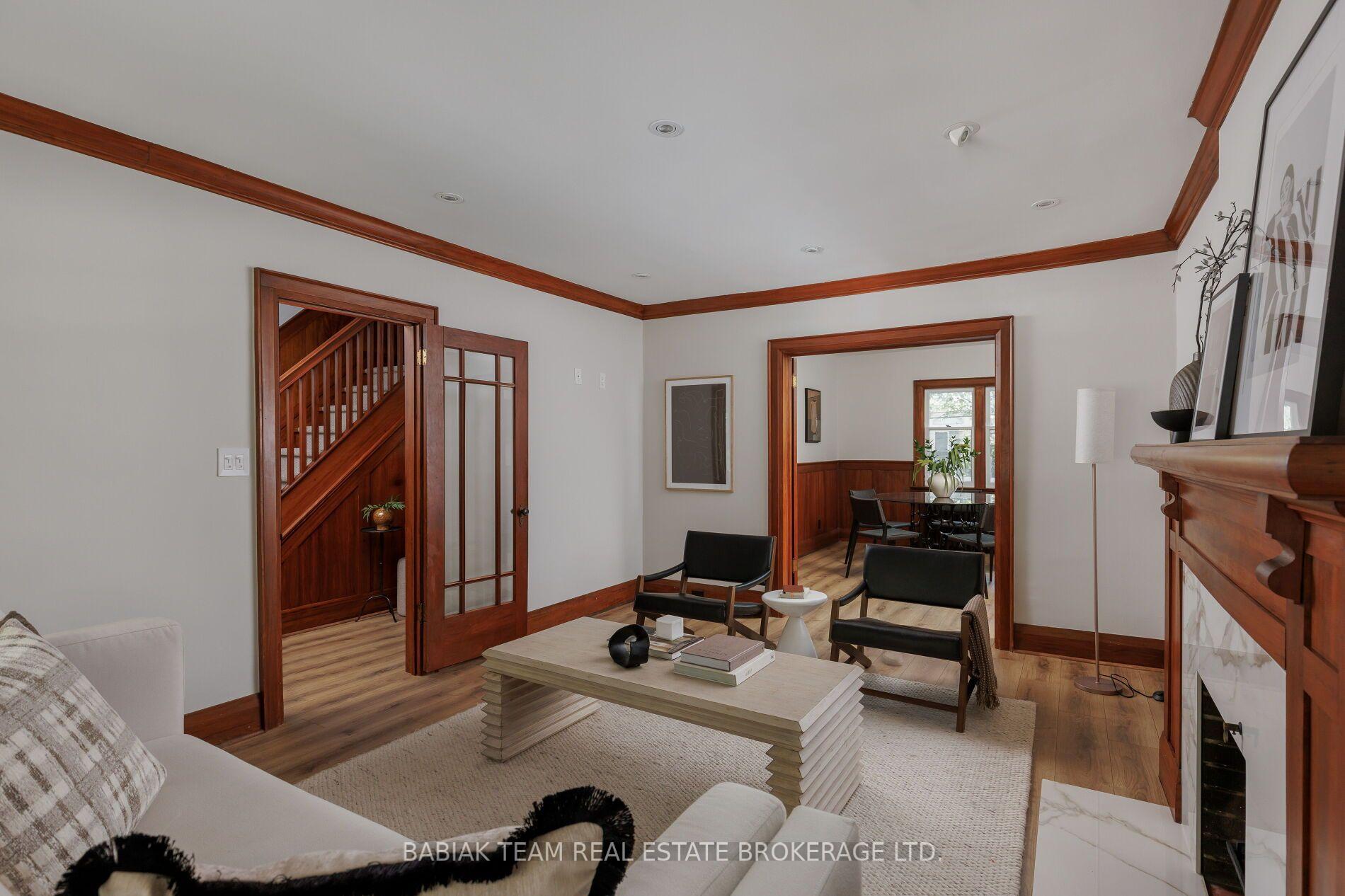 Photo 10 of 26 Riverview Gardens, Toronto, Lambton Baby Point — HOMEH