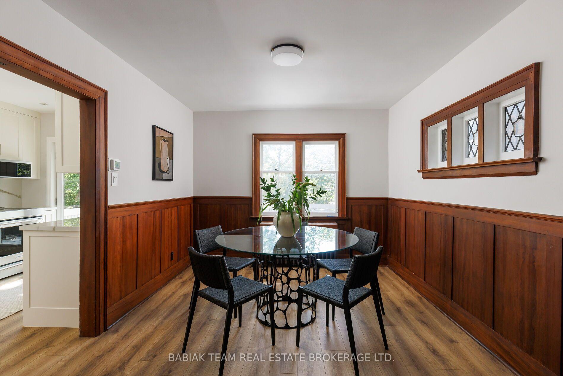 Photo 11 of 26 Riverview Gardens, Toronto, Lambton Baby Point — HOMEH