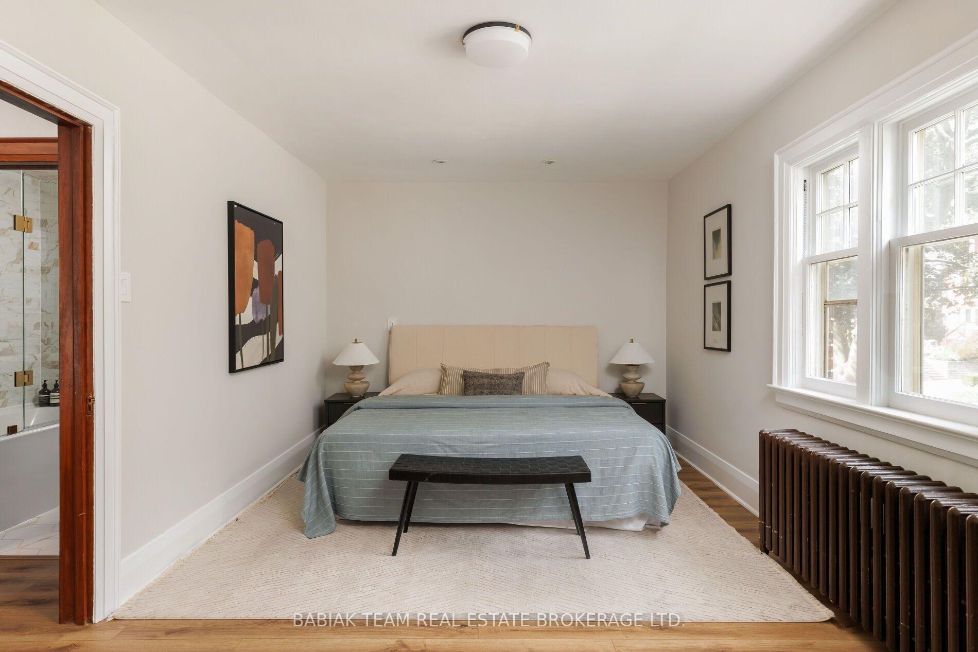 Photo 22 of 26 Riverview Gardens, Toronto, Lambton Baby Point — HOMEH