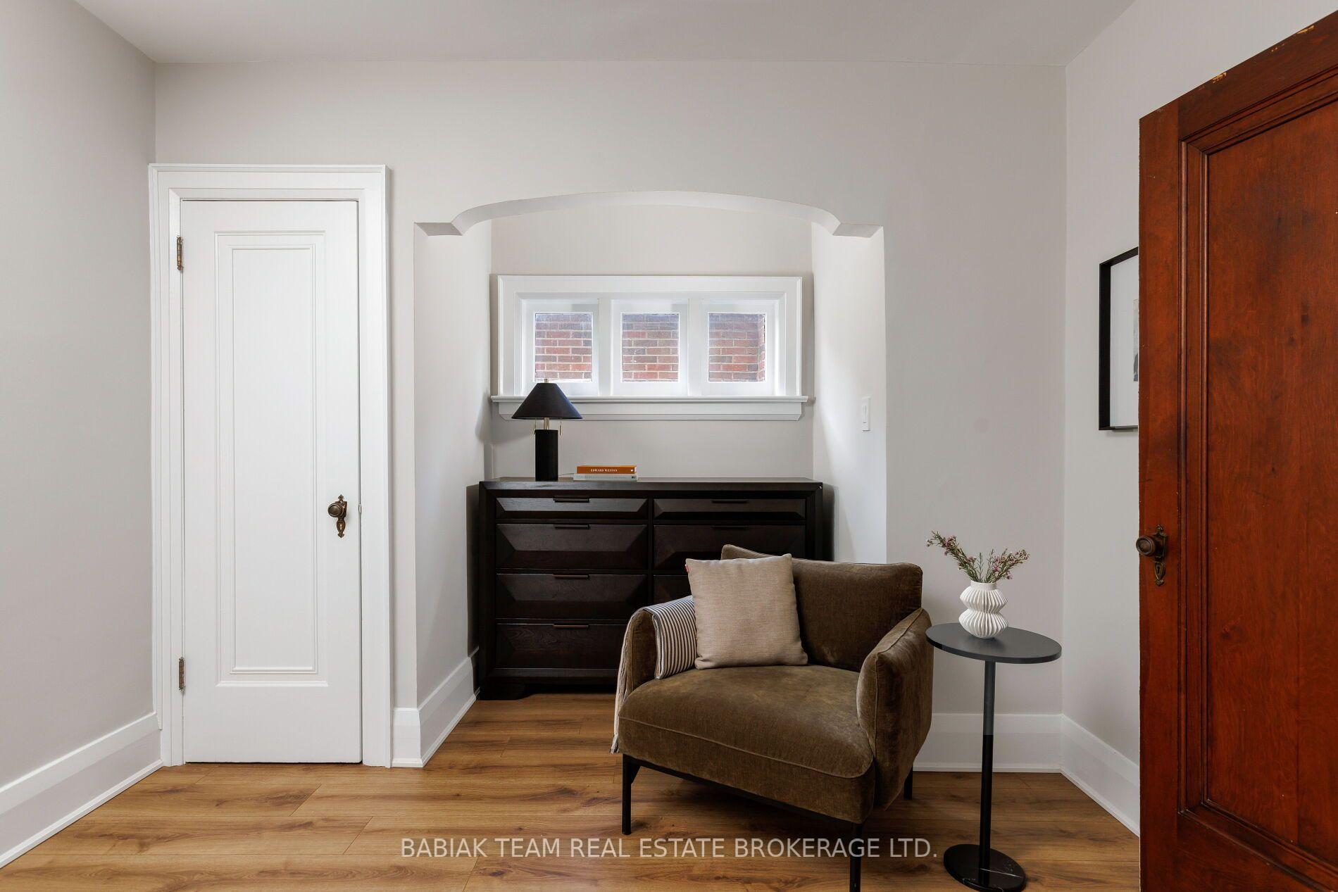 Photo 24 of 26 Riverview Gardens, Toronto, Lambton Baby Point — HOMEH