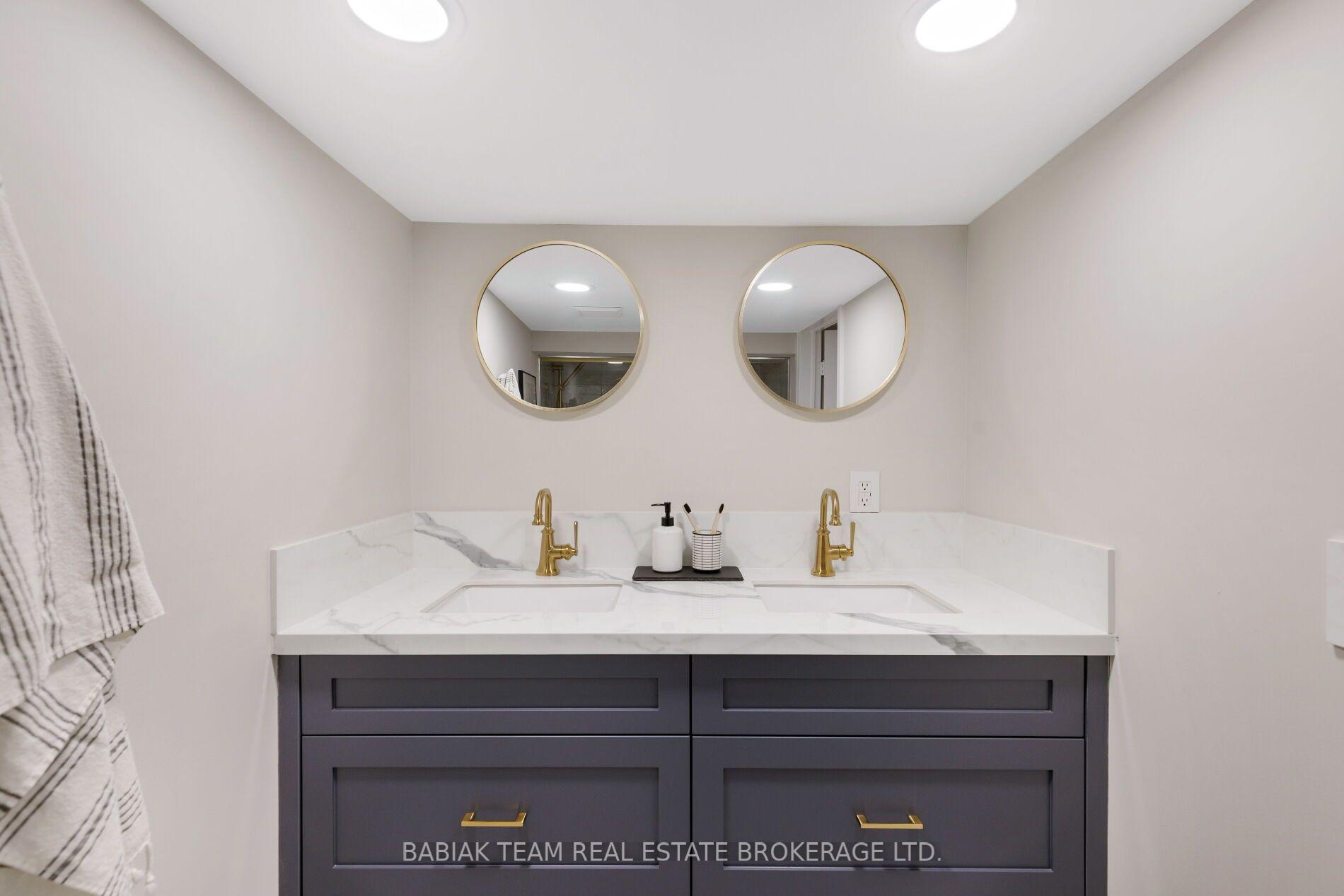 Photo 37 of 26 Riverview Gardens, Toronto, Lambton Baby Point — HOMEH