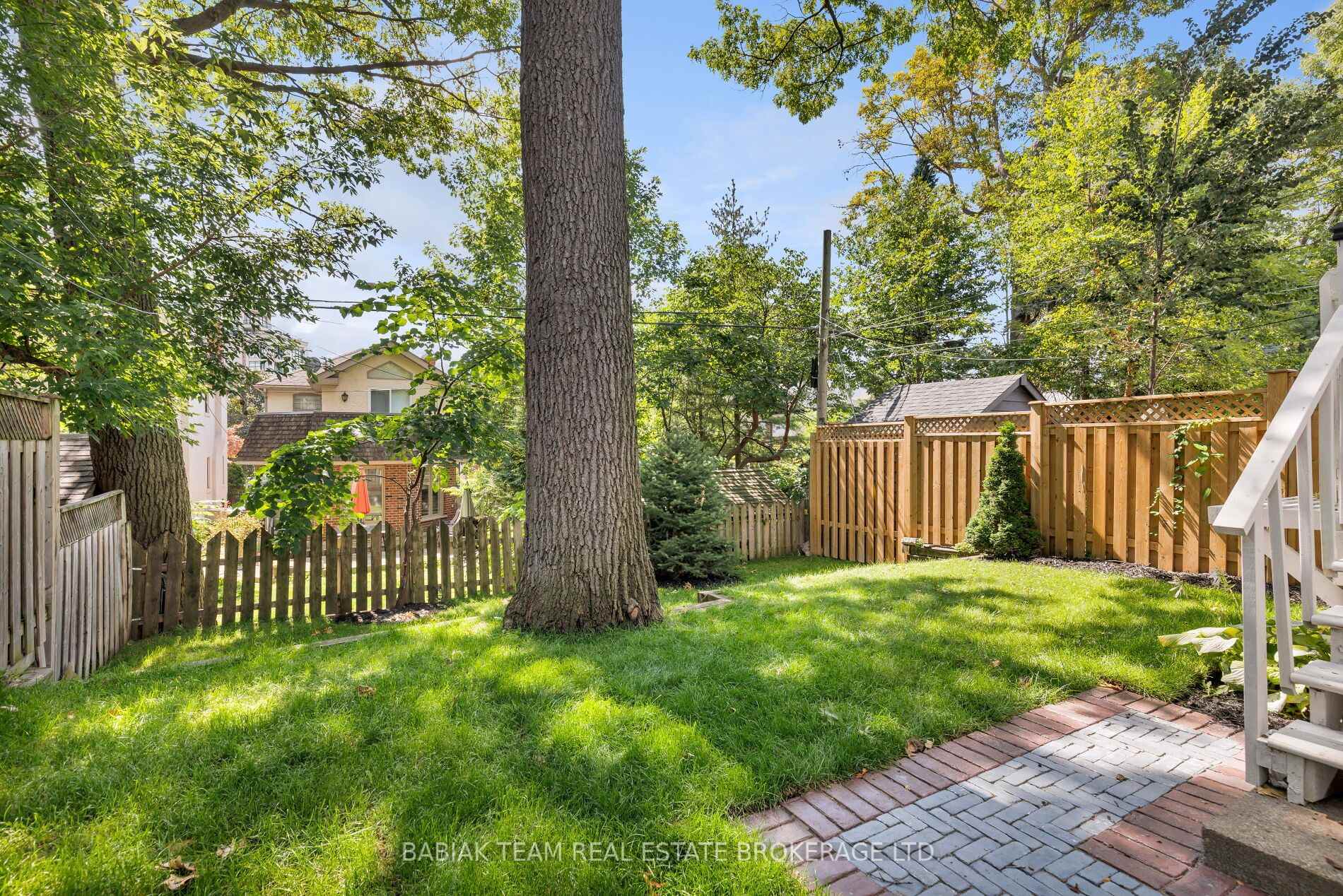 Photo 45 of 26 Riverview Gardens, Toronto, Lambton Baby Point — HOMEH